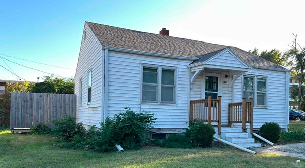 1869 PLATT ST, MANHATTAN, KS 66502 - Image 99b75feb01b5cce8e0c720e8d2cb8448/1720144963