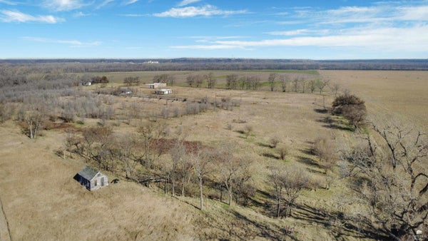 RACE TRACK RD, JUNCTION CITY, KS 66441 - Image ccb4e69ed2c5169174a7066f22fa6819/1231948490