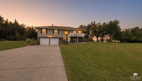 7214 CANYON RD, JUNCTION CITY, KS 66441 - Image db4fe8e50ed4ff603ab0ccf52eca8b40/2436840209