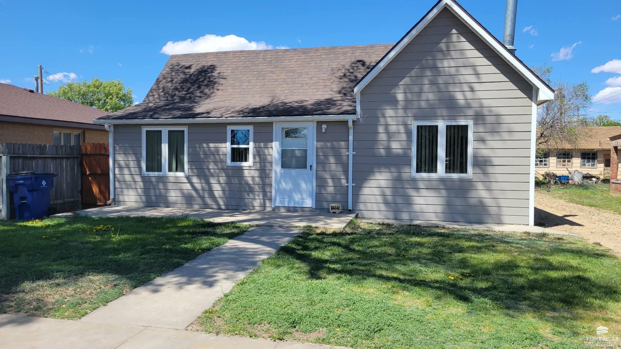 419 E PEARL ST, DIGHTON, KS 67839 - Image ef5e5dce86aa310b612e25dc87033f39/1727892447