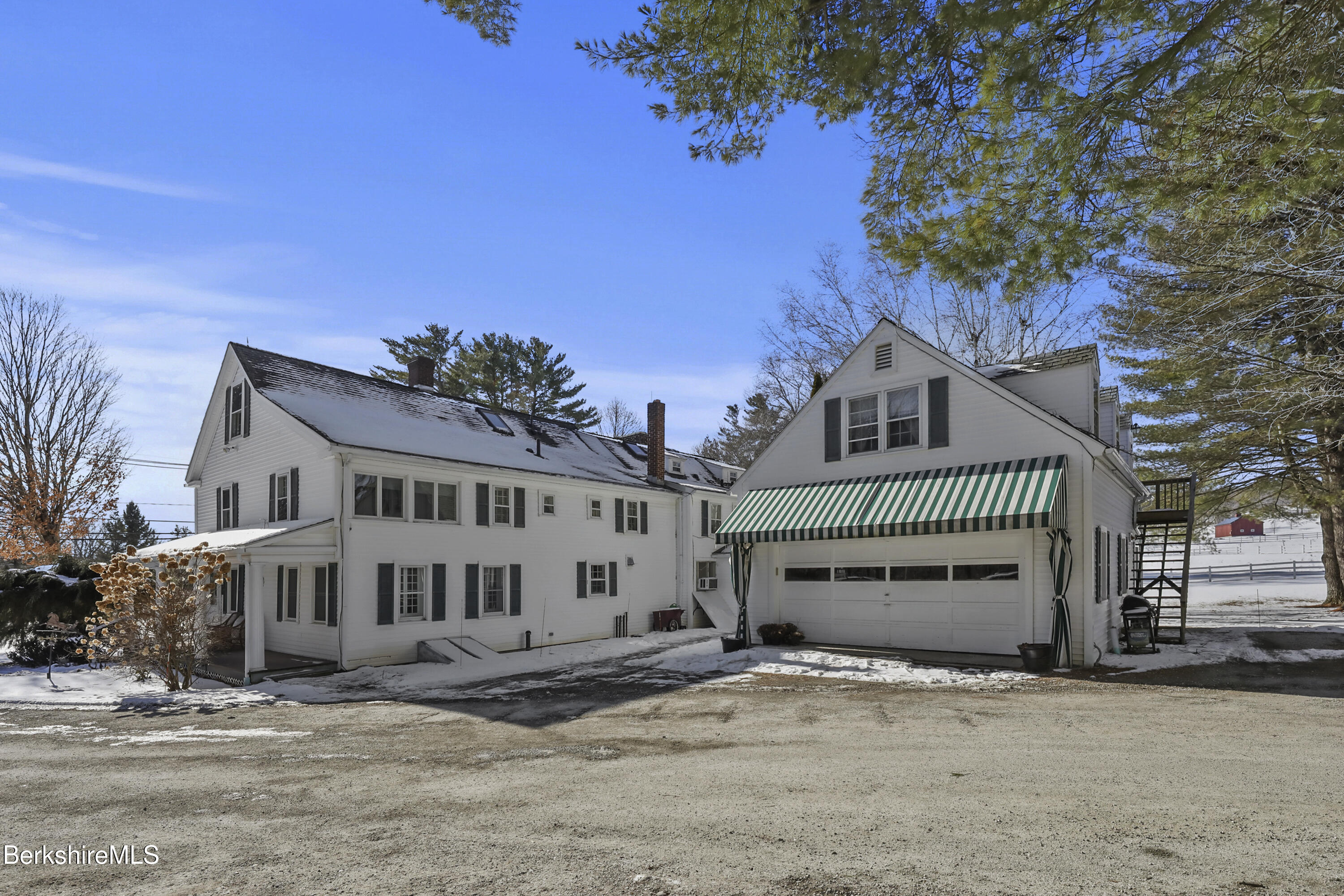 802 State Rd, Richmond, Massachusetts image 6