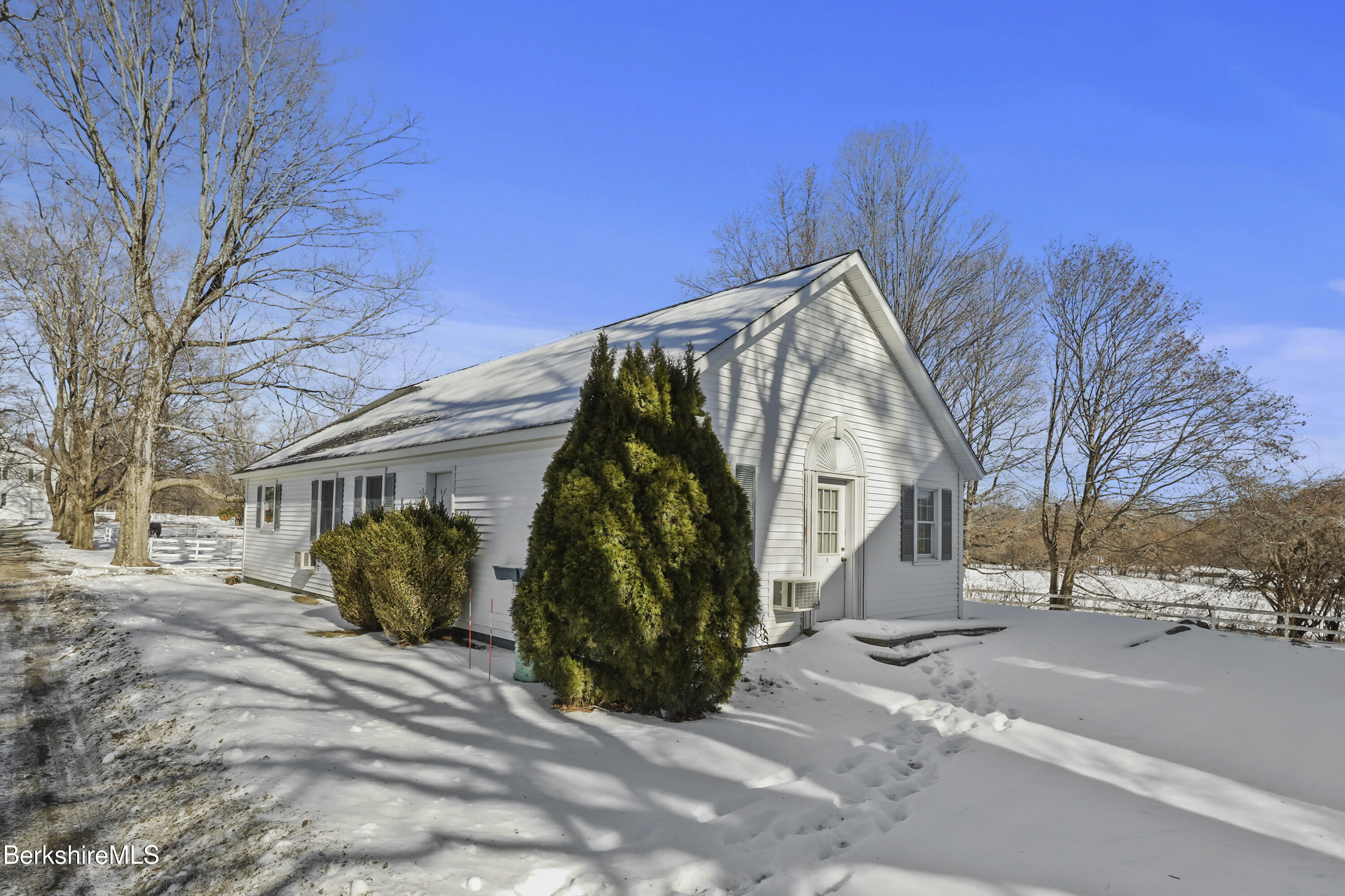 802 State Rd, Richmond, Massachusetts image 35