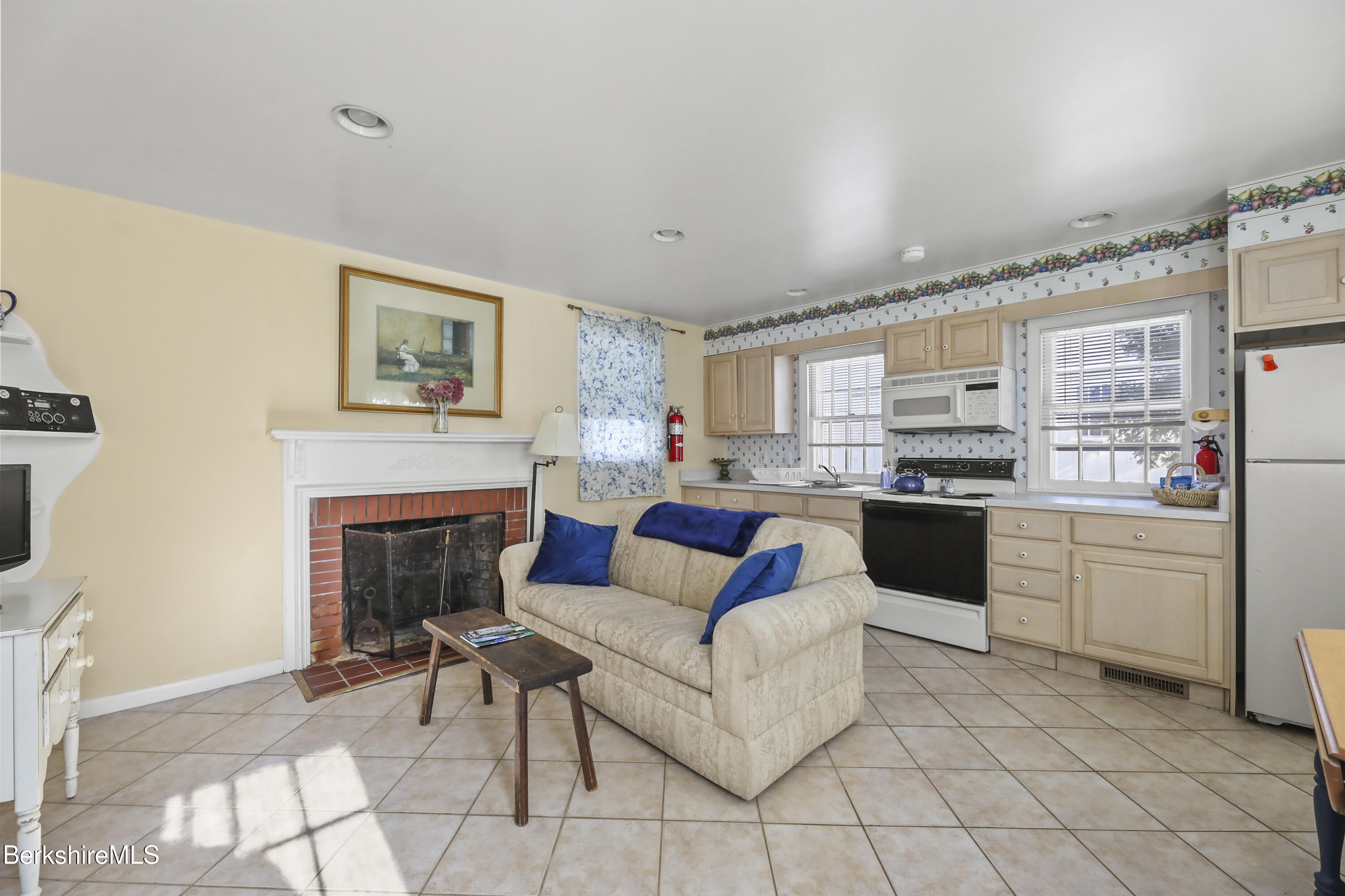 802 State Rd, Richmond, Massachusetts image 31