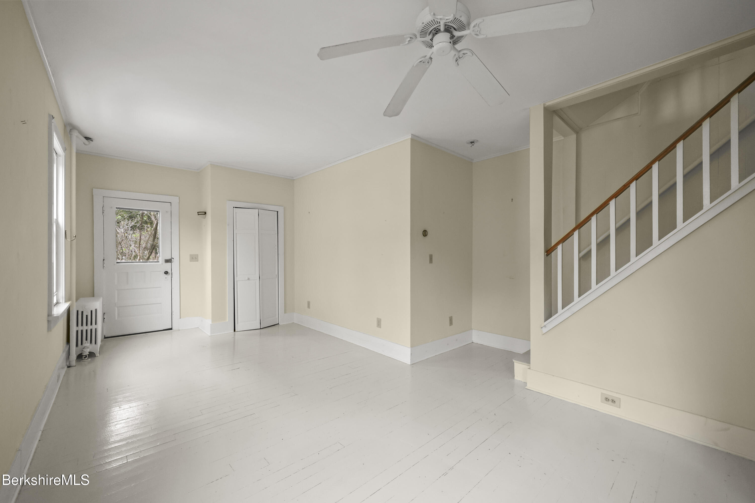 Lenox, Massachusetts 01240, United States, 4 Bedrooms Bedrooms, ,2 BathroomsBathrooms,Residential,Active,228994