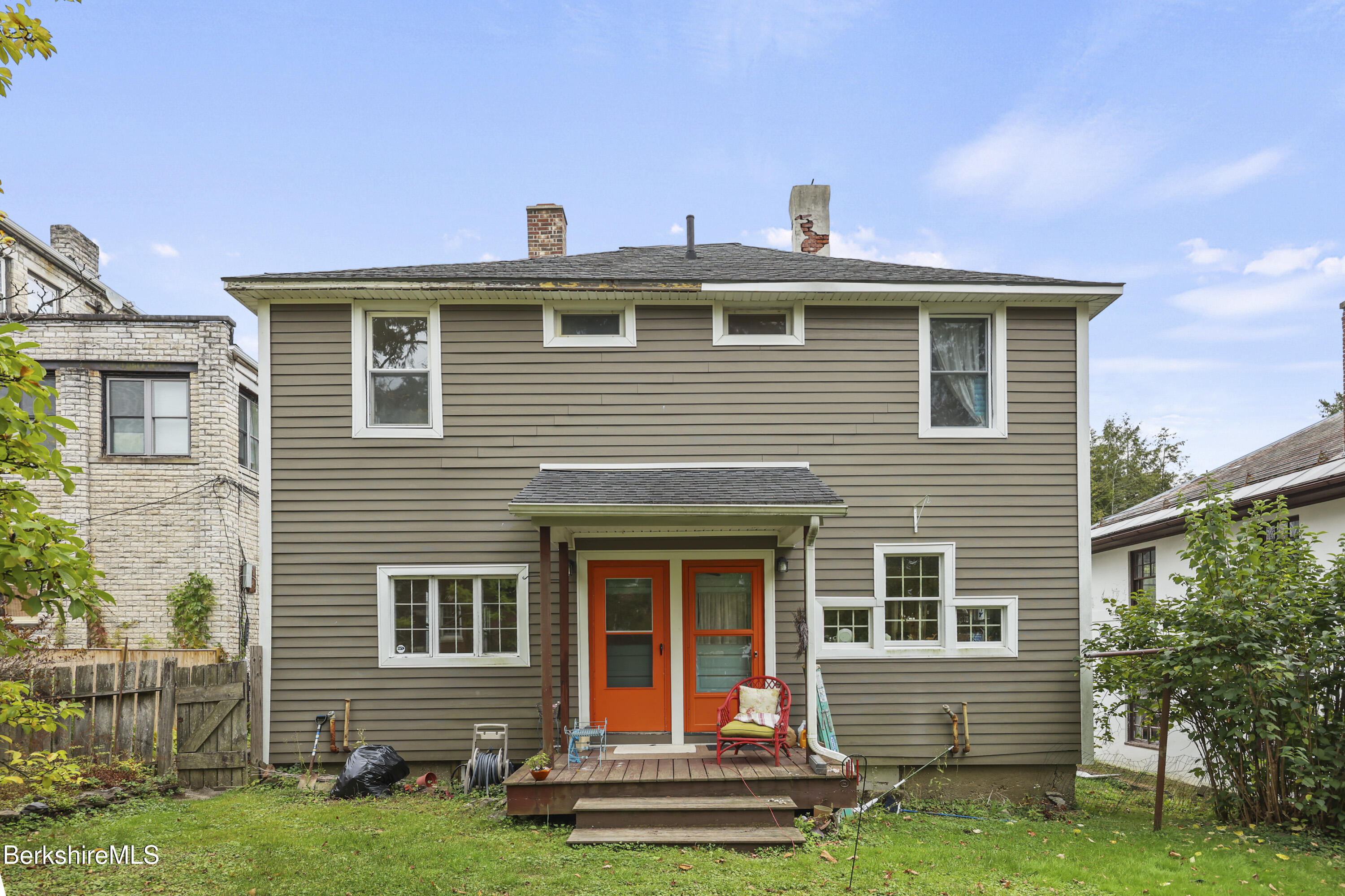 Lenox, Massachusetts 01240, United States, 4 Bedrooms Bedrooms, ,2 BathroomsBathrooms,Residential,Active,228994