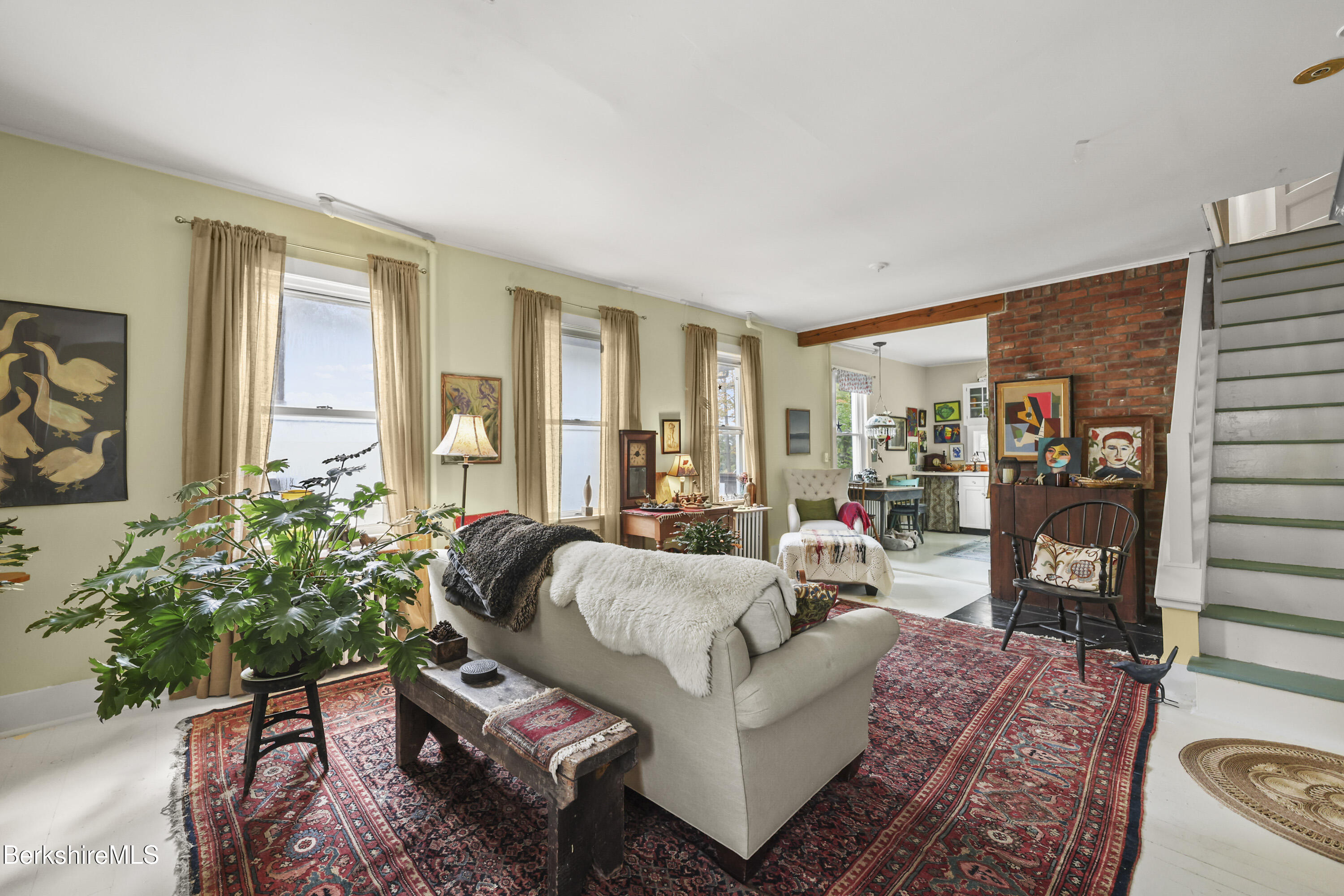 Lenox, Massachusetts 01240, United States, 4 Bedrooms Bedrooms, ,2 BathroomsBathrooms,Residential,Active,228994