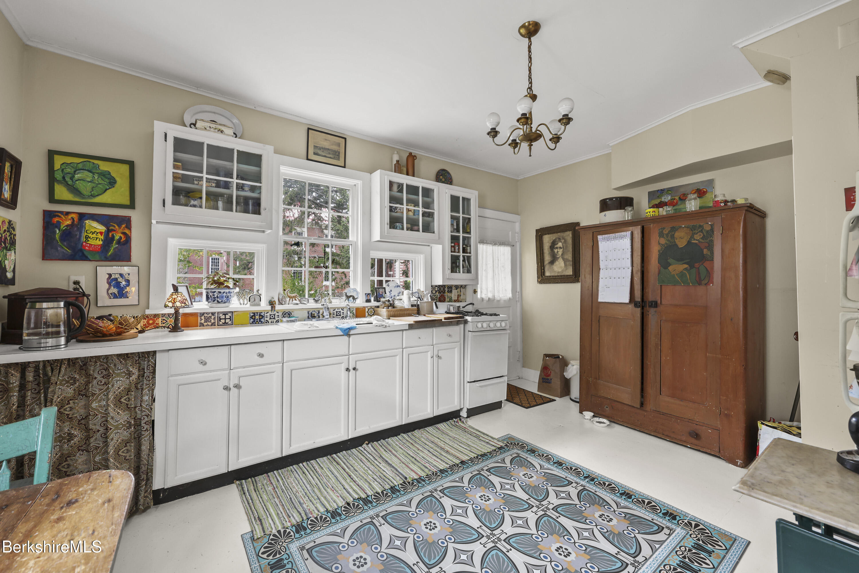 Lenox, Massachusetts 01240, United States, 4 Bedrooms Bedrooms, ,2 BathroomsBathrooms,Residential,Active,228994