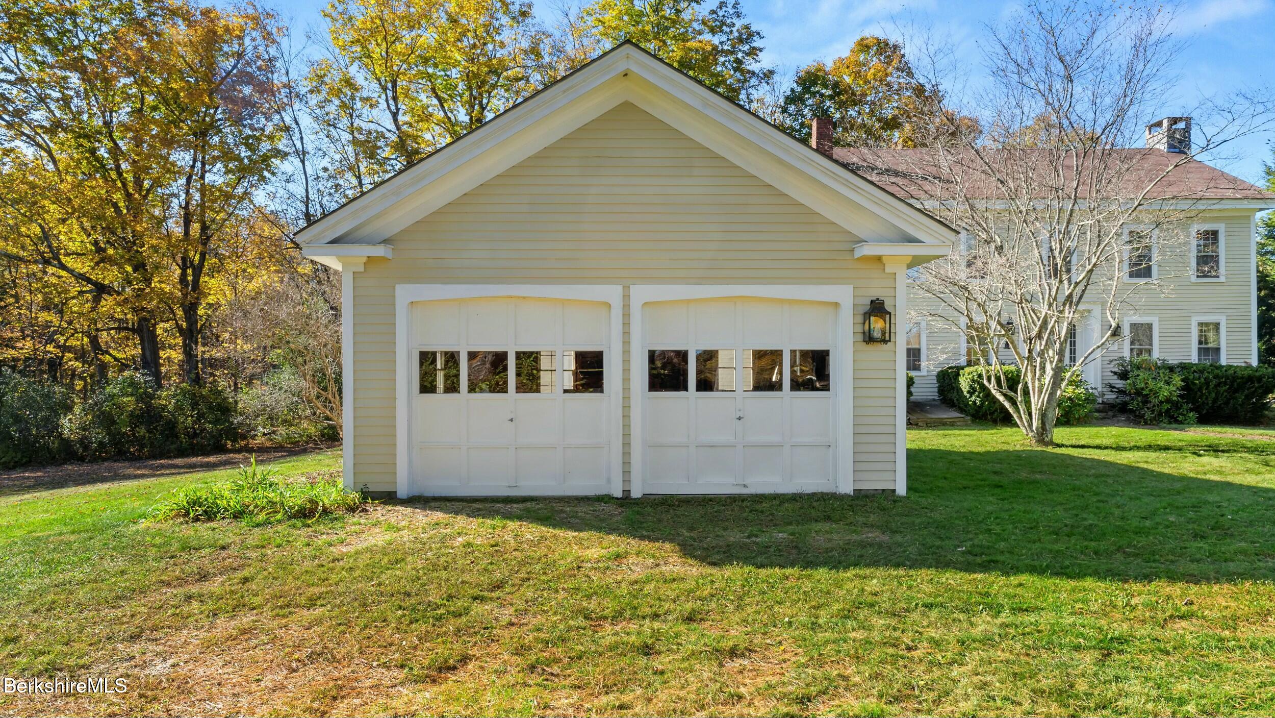 191 Sandisfield Rd, Sandisfield, Massachusetts image 36