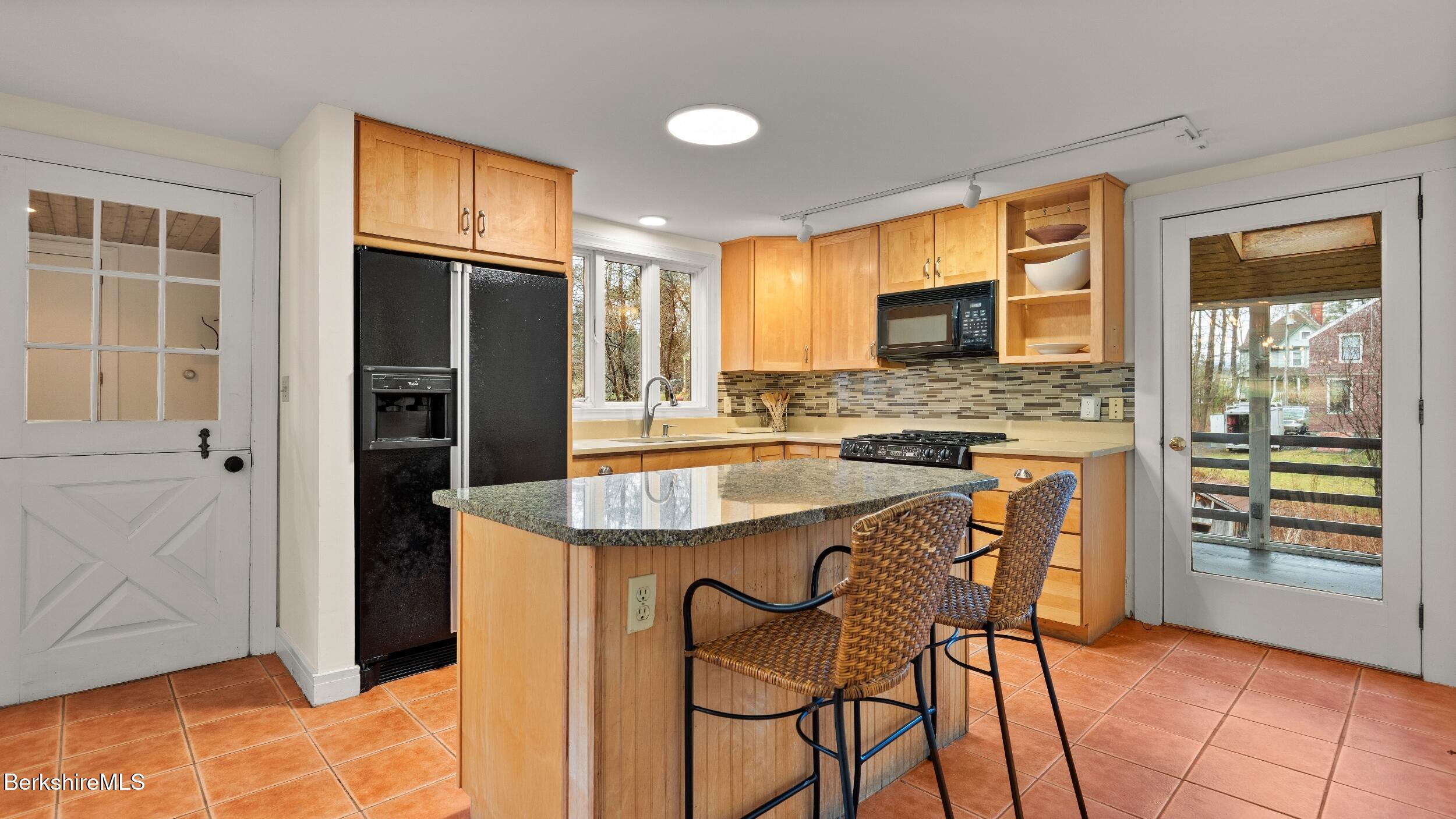 11 Prospect St, Great Barrington, Massachusetts image 4