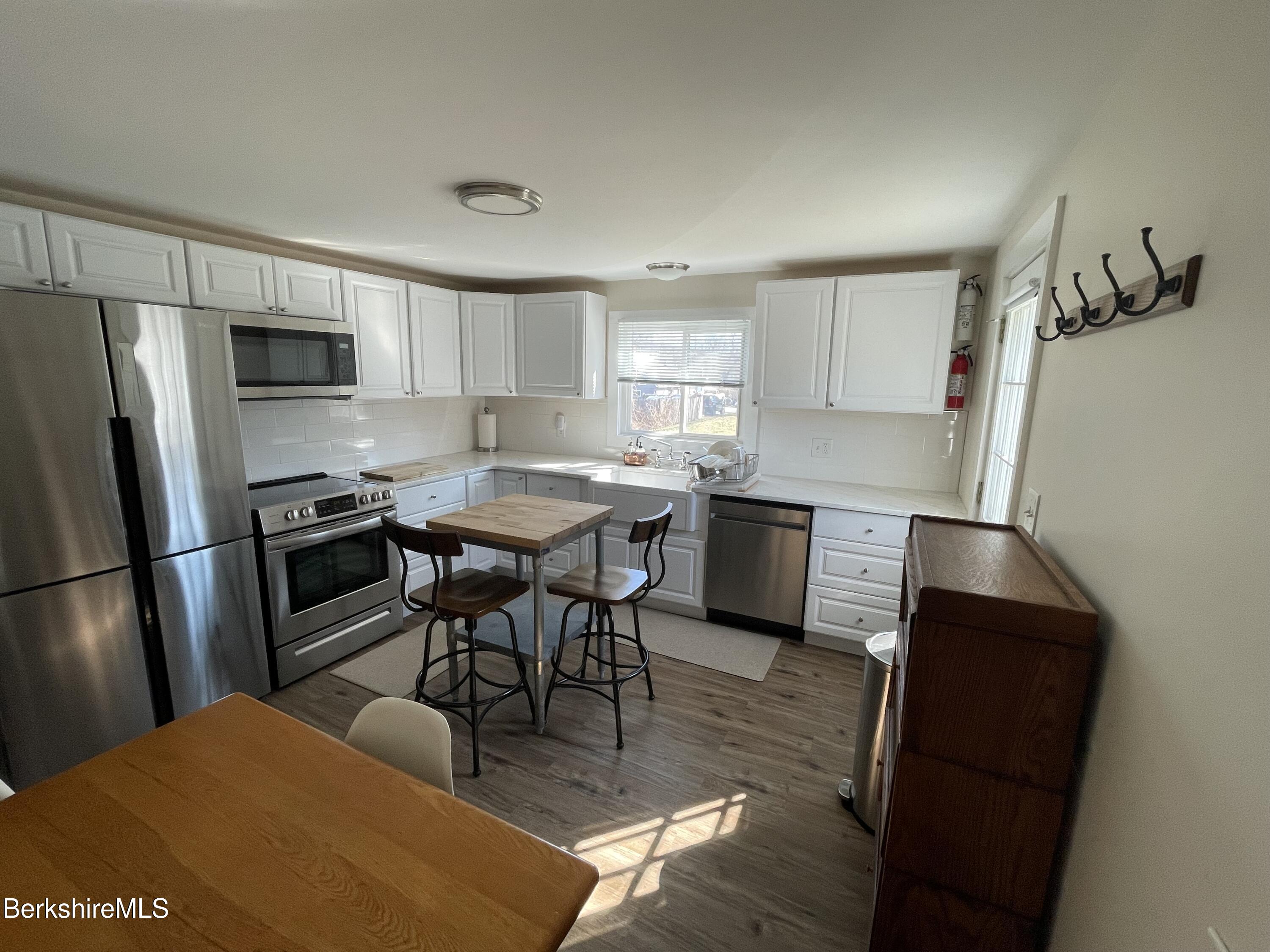 19 Bridge St, Lanesborough, Massachusetts image 18