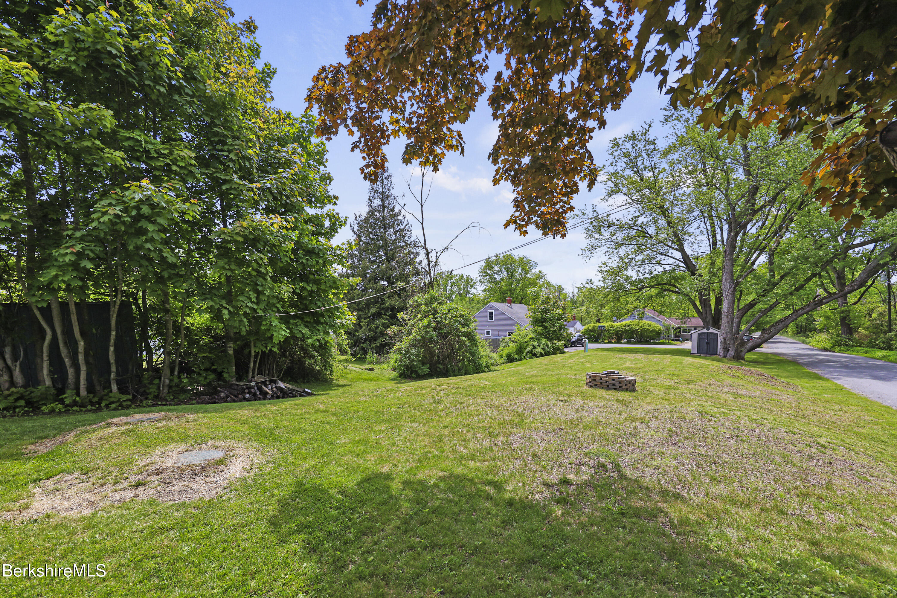 19 Bridge St, Lanesborough, Massachusetts image 29