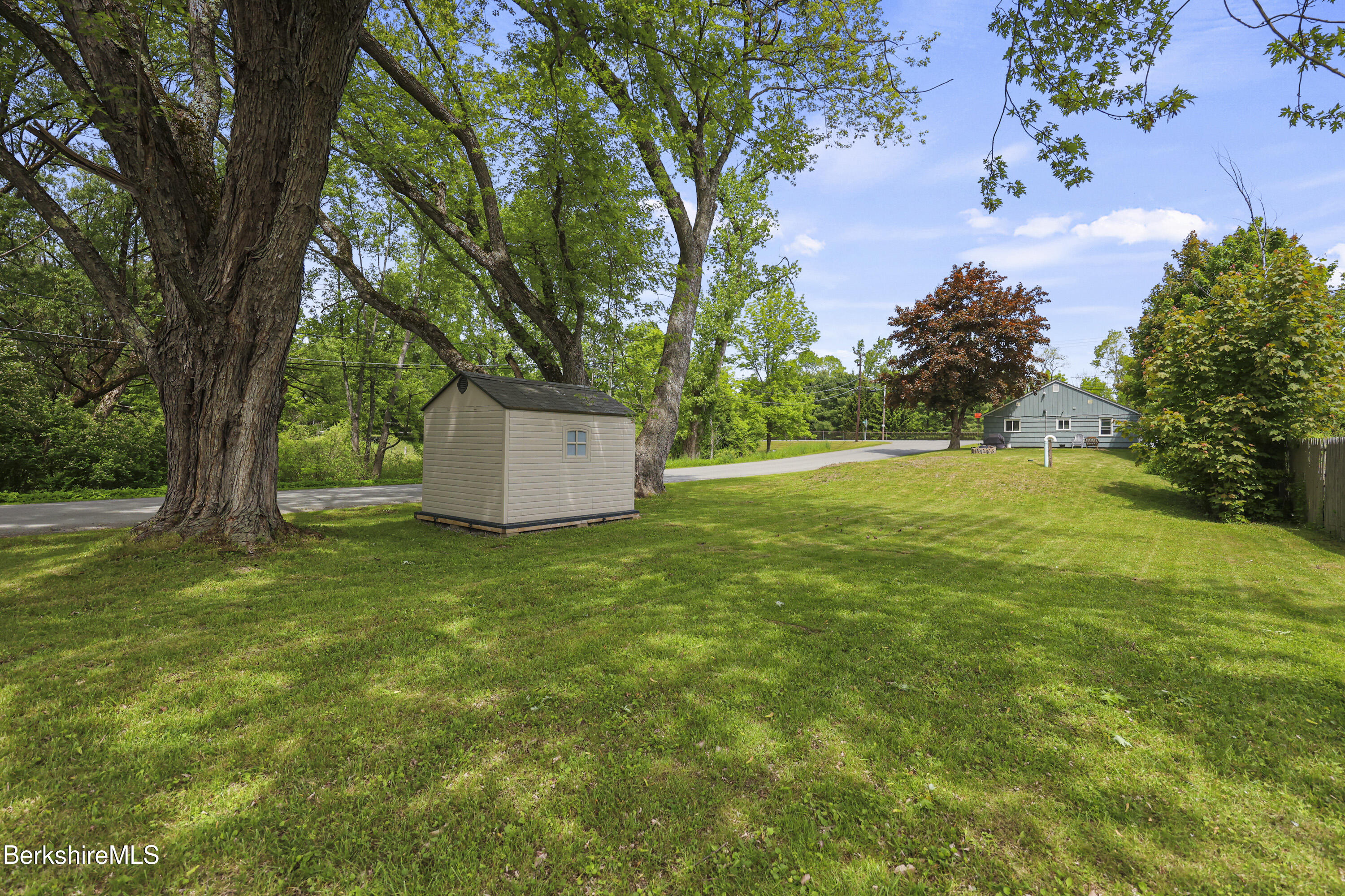 19 Bridge St, Lanesborough, Massachusetts image 30