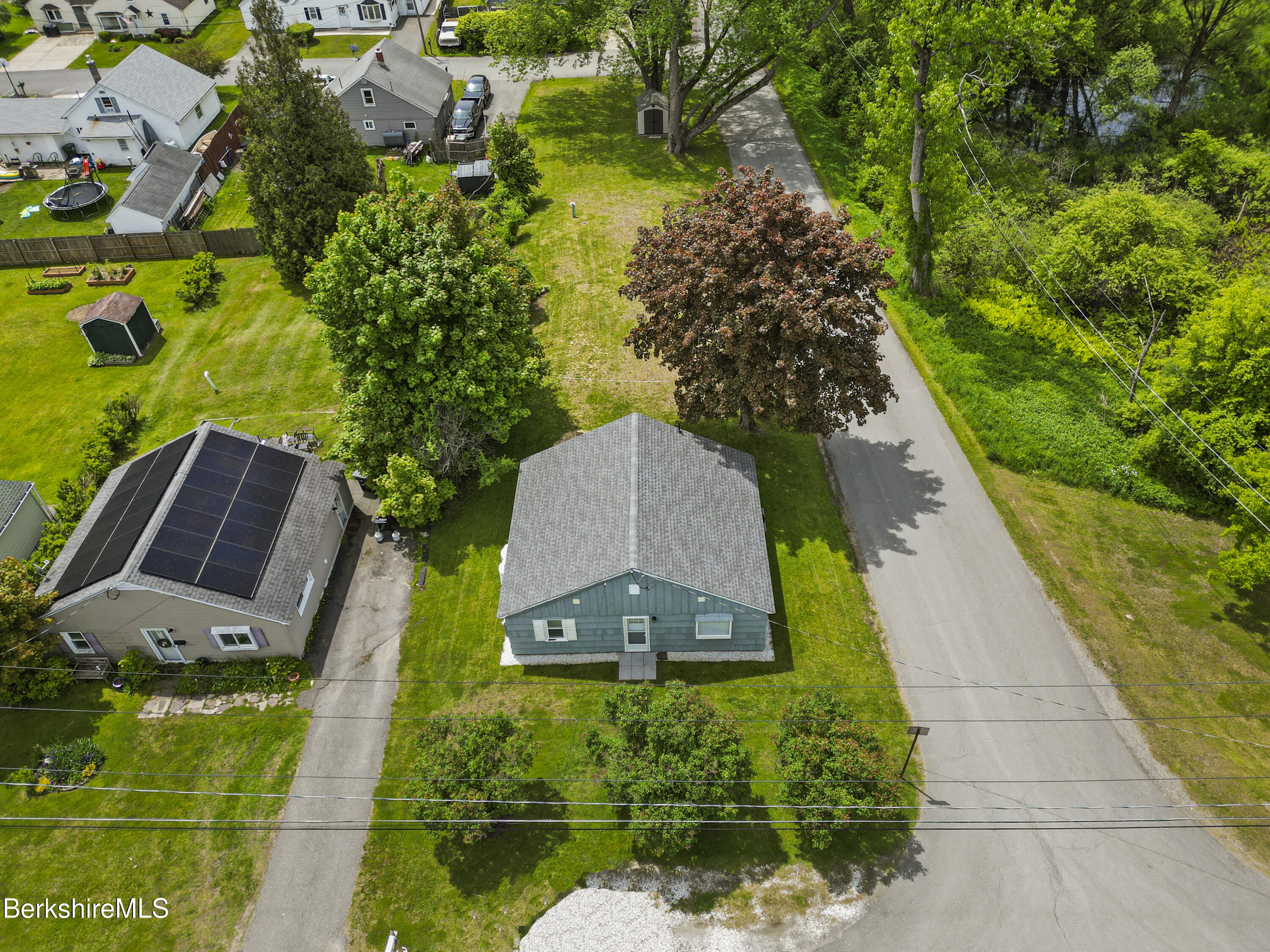 19 Bridge St, Lanesborough, Massachusetts image 5