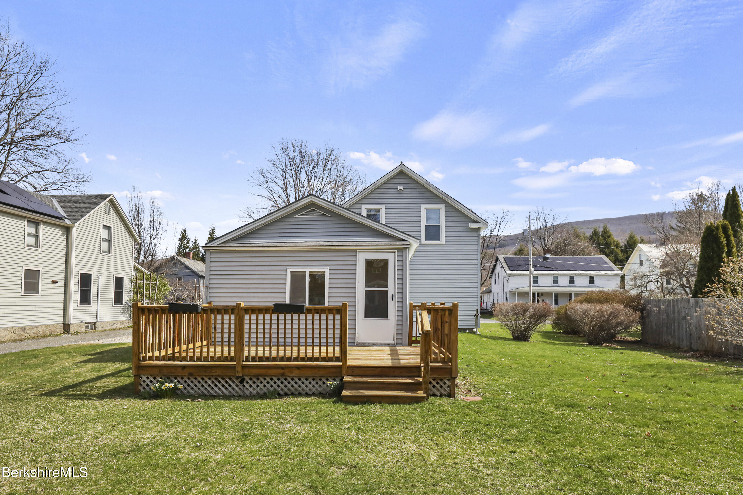 33 Linden St, Williamstown, Massachusetts image 33