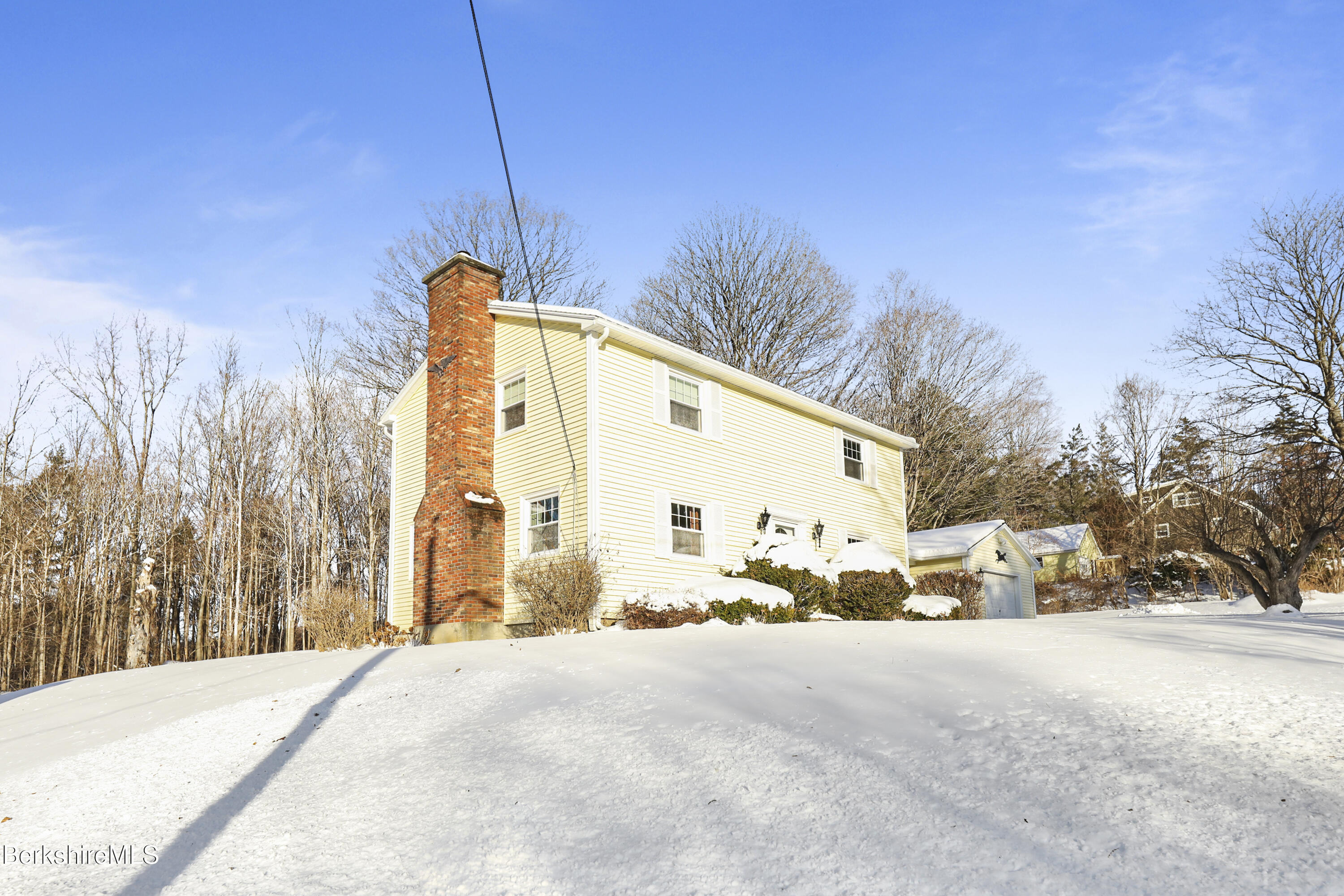 14 East Orchard Ter, Adams, Massachusetts image 4