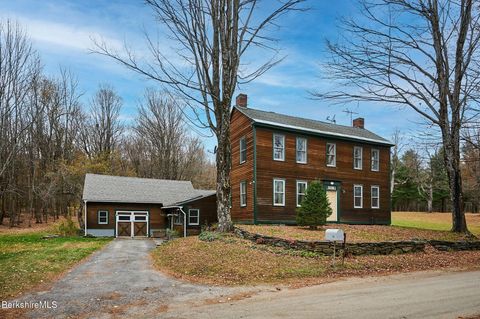 Homes For Sale - 10 Maple St<br/> Plainfield, MA 01070