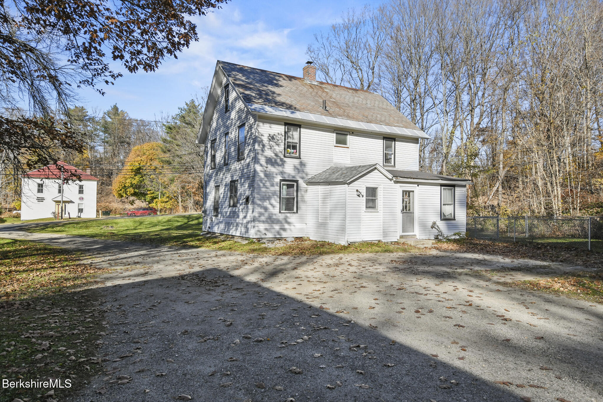 338 Maple St, Hinsdale, Massachusetts image 36