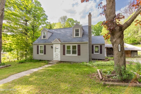Homes For Sale - 347 Maple St<br/> Berkshire County, Hinsdale, MA 01235