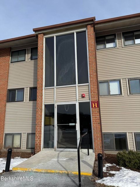 Condo For Sale - 189 Stratton Rd #H1<br/> Williamstown, MA 01267