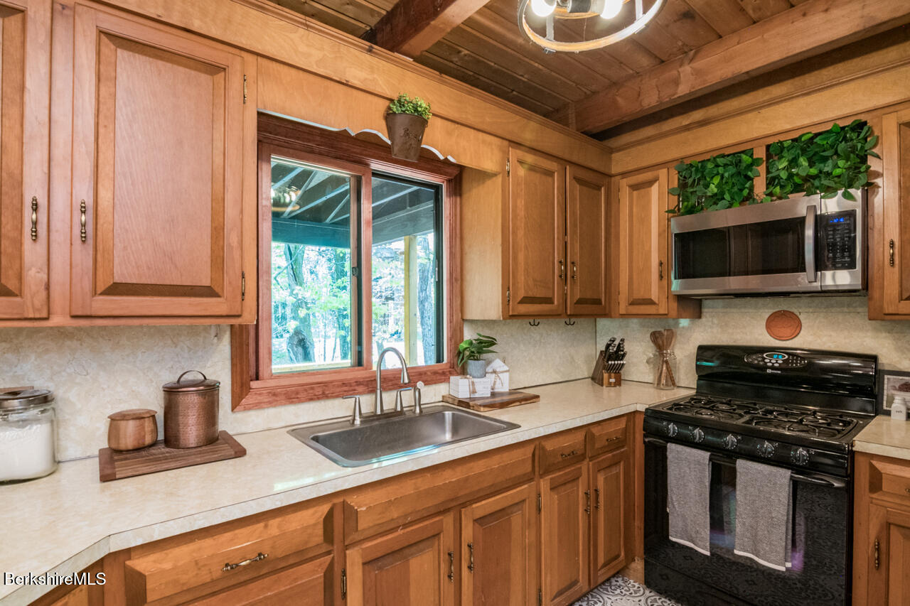 78 Slope Rd, Tolland, Massachusetts image 12