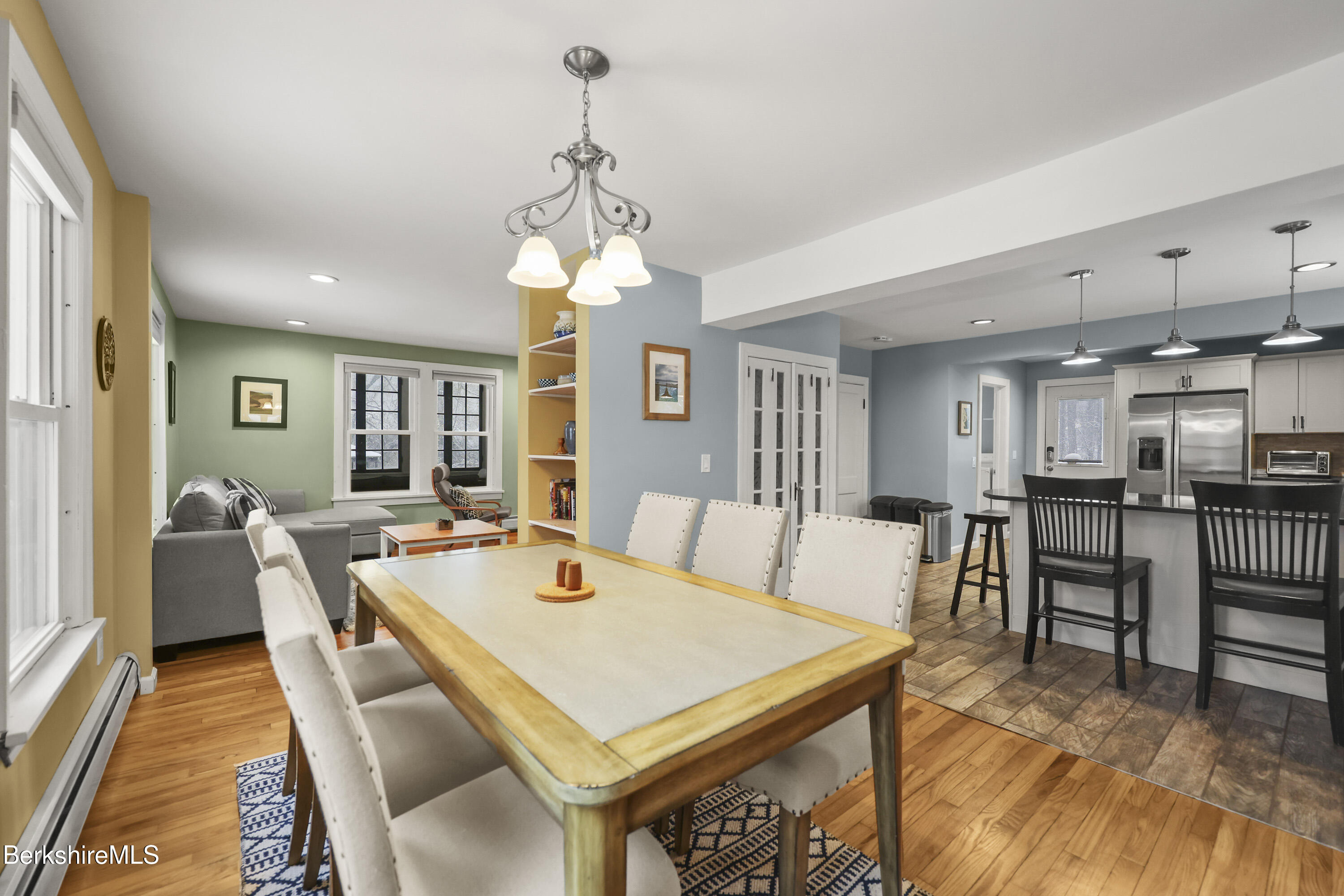 Lenox, Massachusetts 01240, United States, 3 Bedrooms Bedrooms, ,2 BathroomsBathrooms,Residential,Active,242691