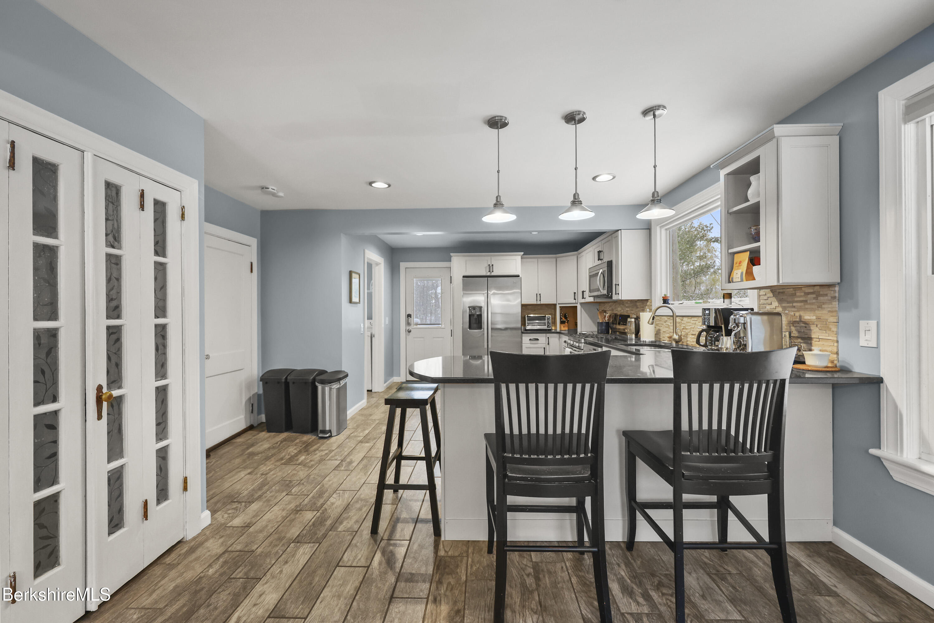 Lenox, Massachusetts 01240, United States, 3 Bedrooms Bedrooms, ,2 BathroomsBathrooms,Residential,Active,242691