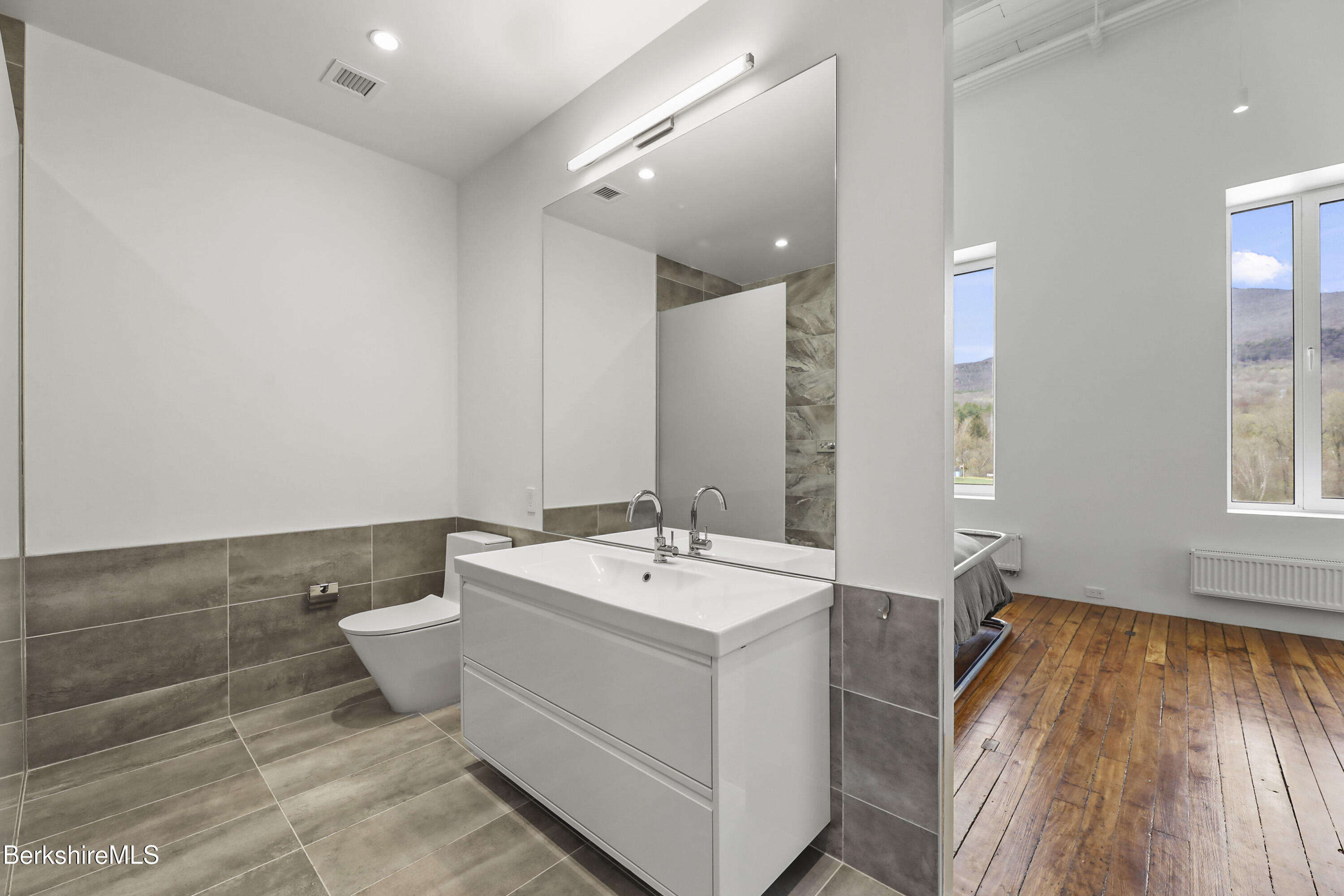 520 State Rd #401, North Adams, Massachusetts image 28