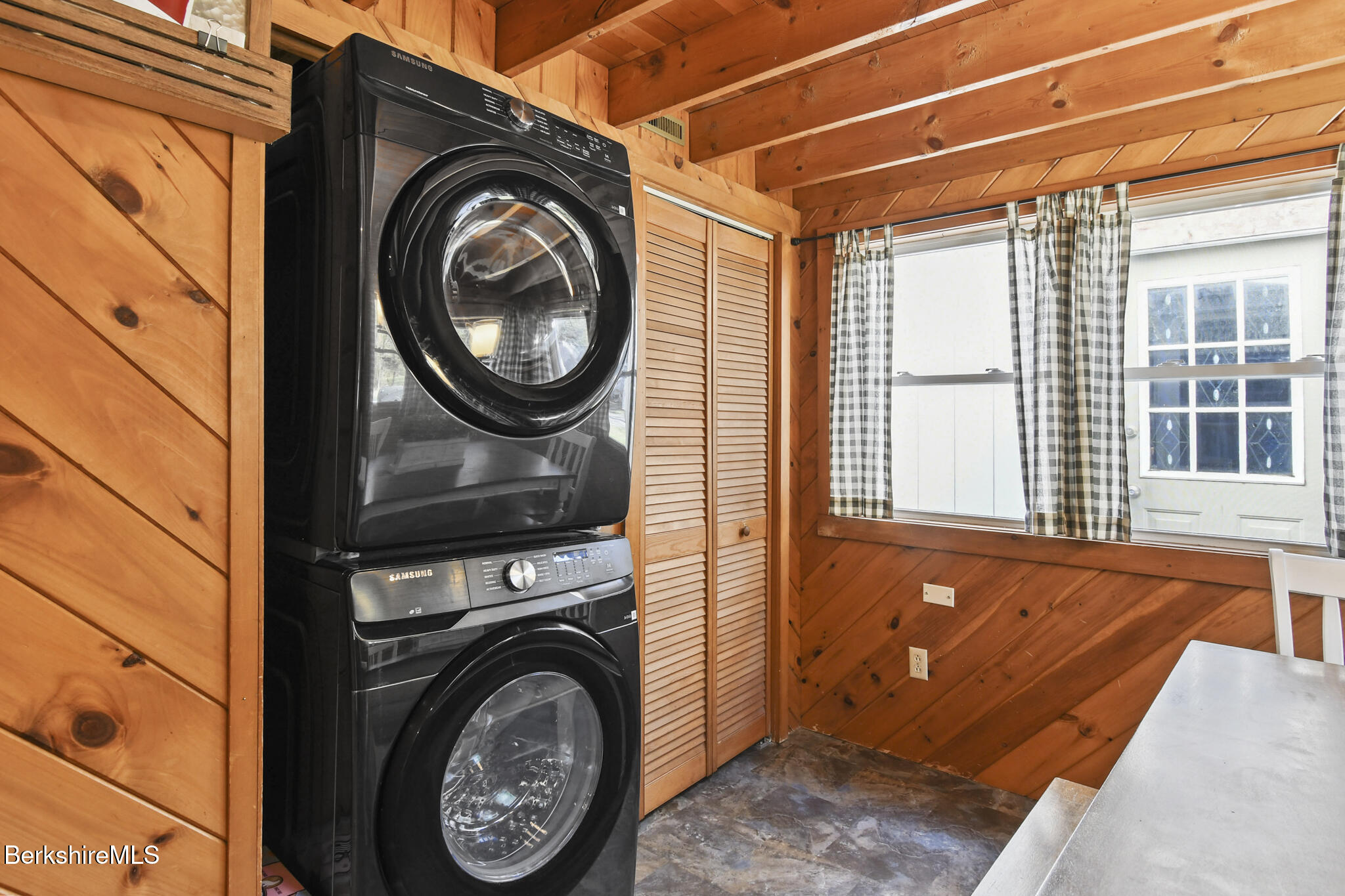 27 Shore Rd, Becket, Massachusetts image 20