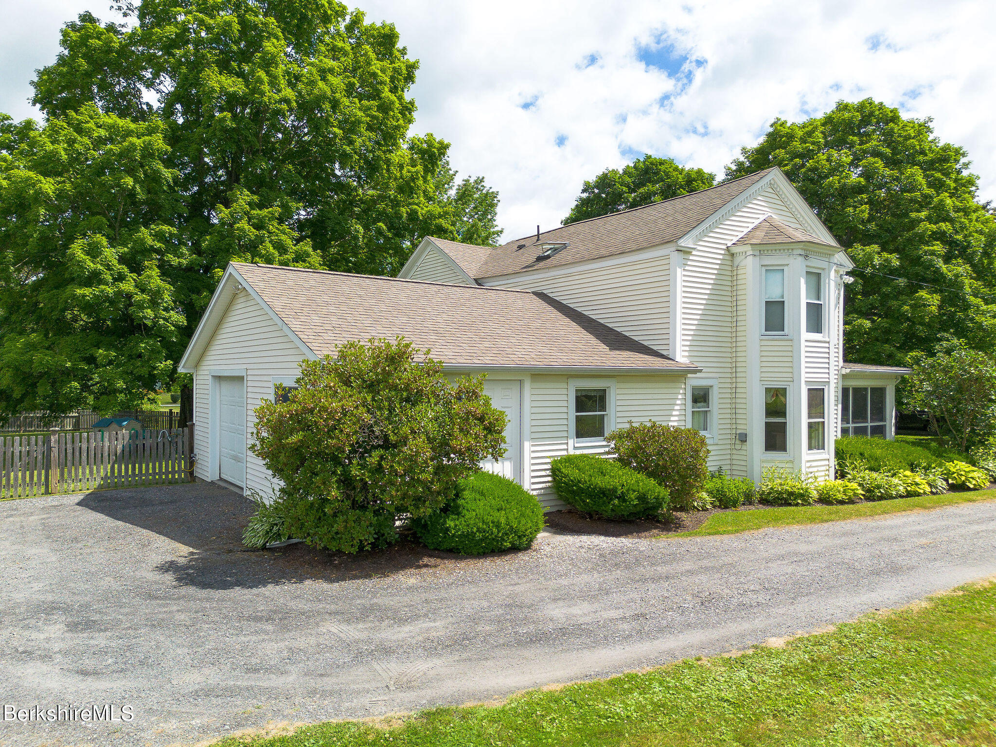 367 N Plain Rd, Great Barrington, Massachusetts image 4