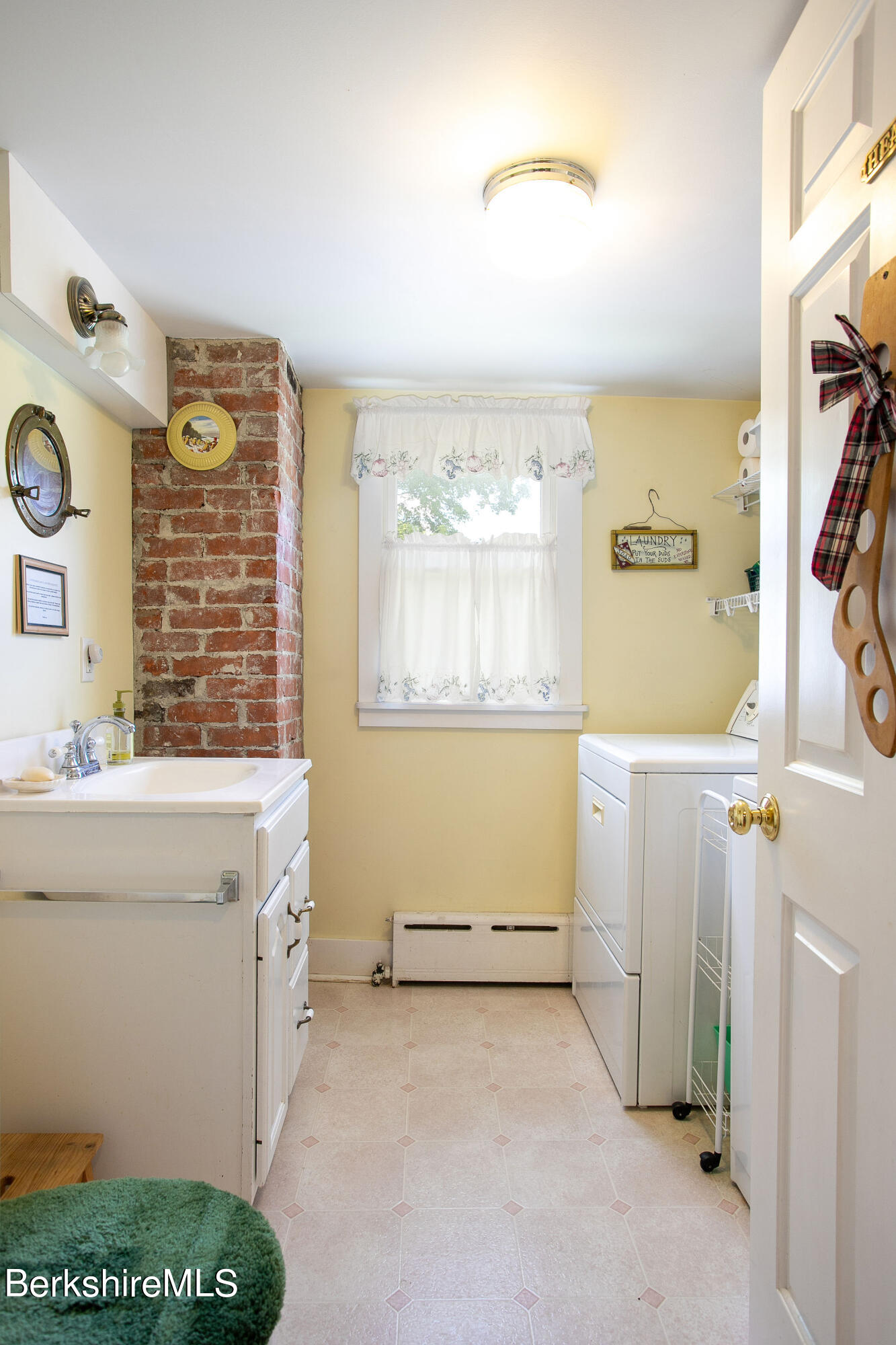 367 N Plain Rd, Great Barrington, Massachusetts image 16