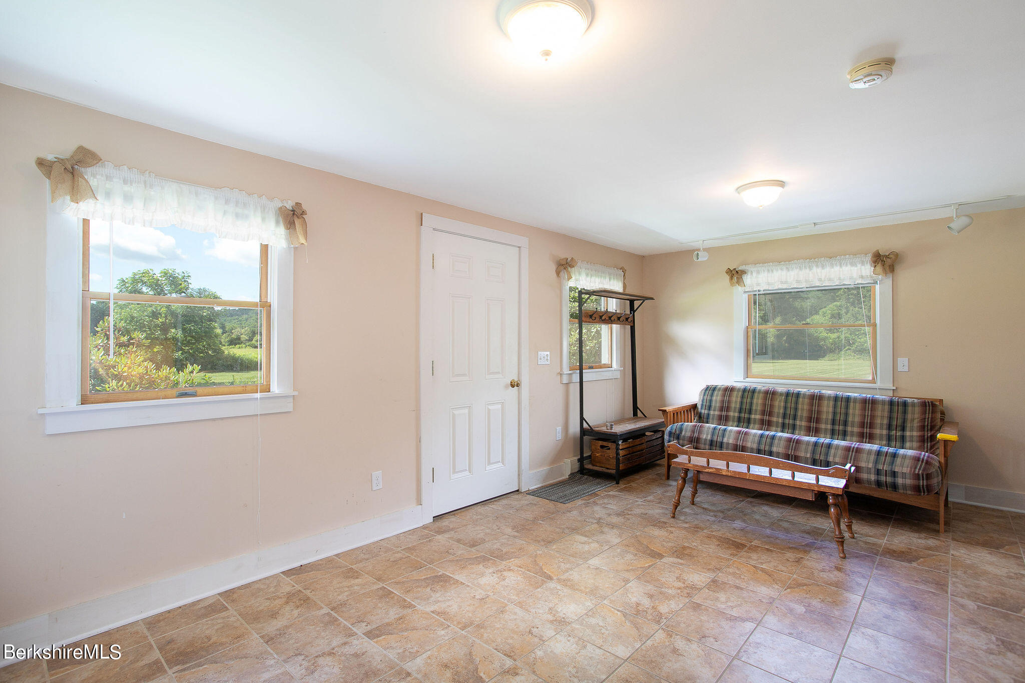 367 N Plain Rd, Great Barrington, Massachusetts image 15