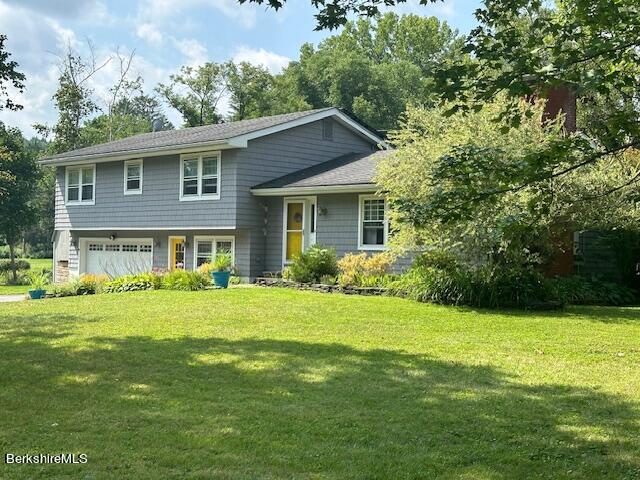 55 Thornliebank Rd, Williamstown, Massachusetts image 1