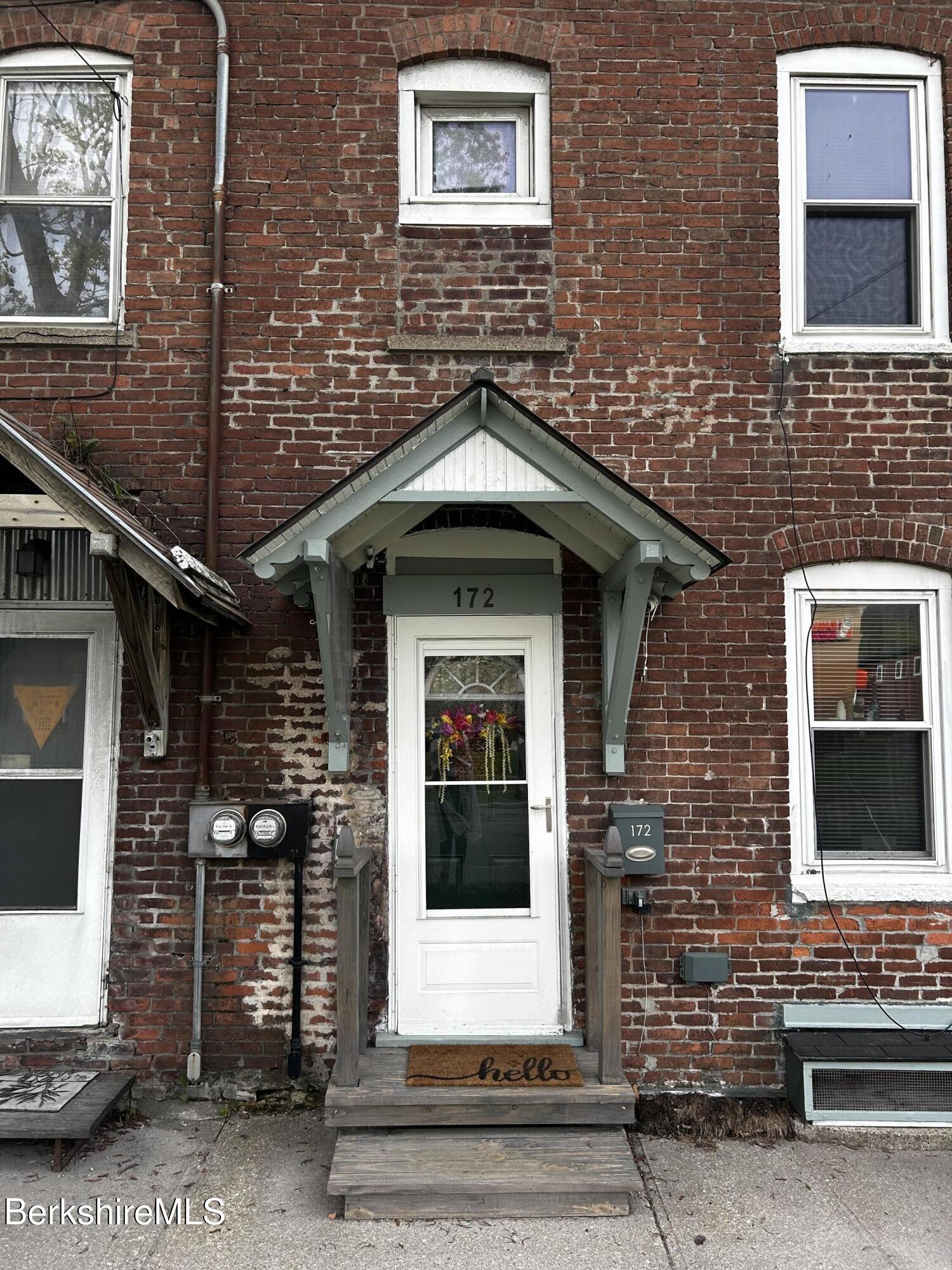 172 Columbia St, Adams, Massachusetts image 1