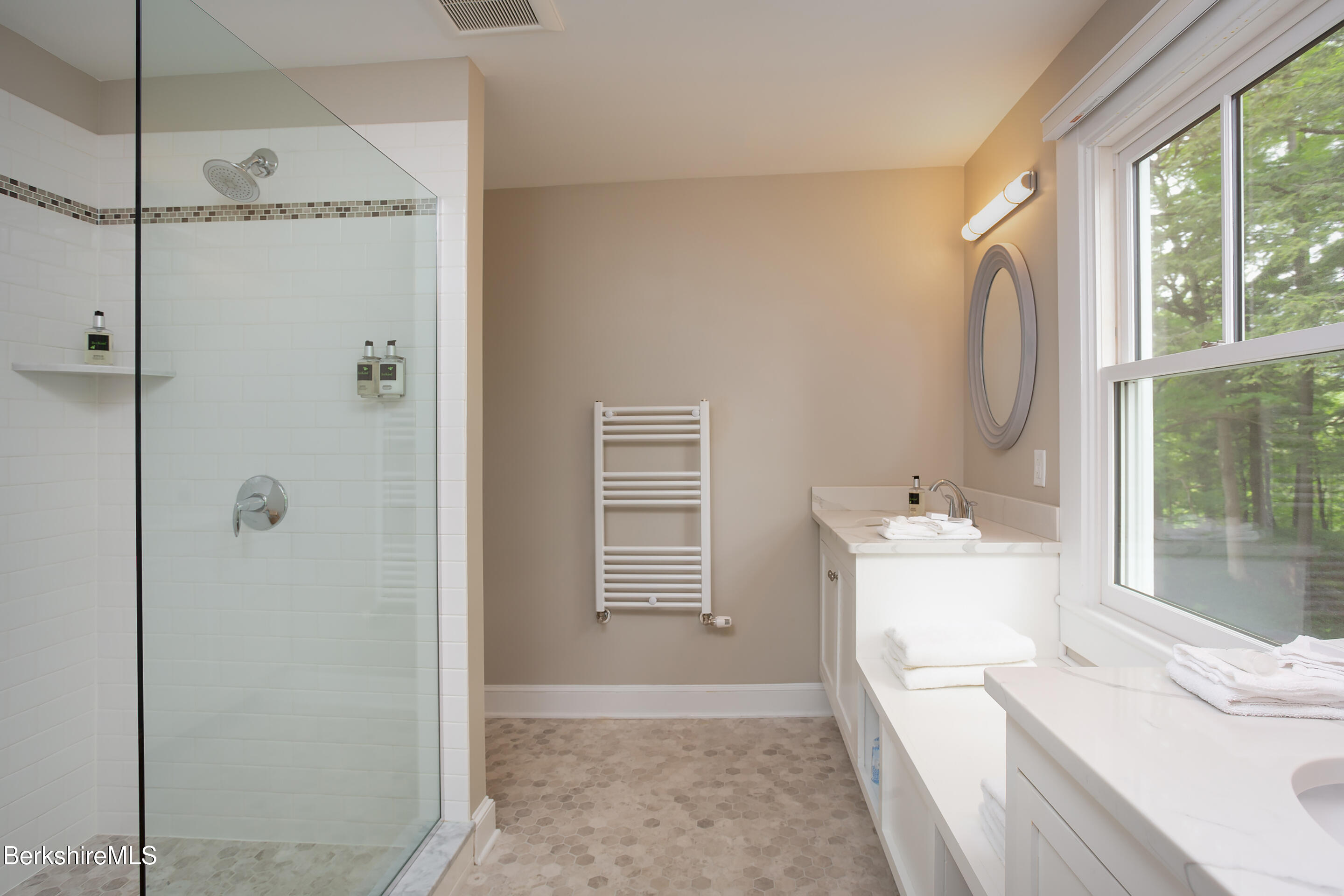 615 Laurel St, Lee, Massachusetts image 25