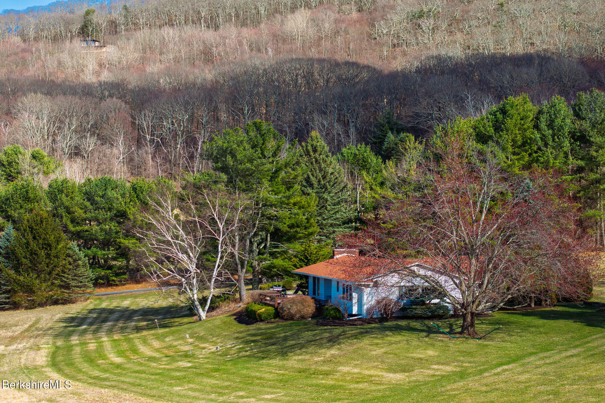 523 Breezy Hill Rd, Hillsdale, New York image 2