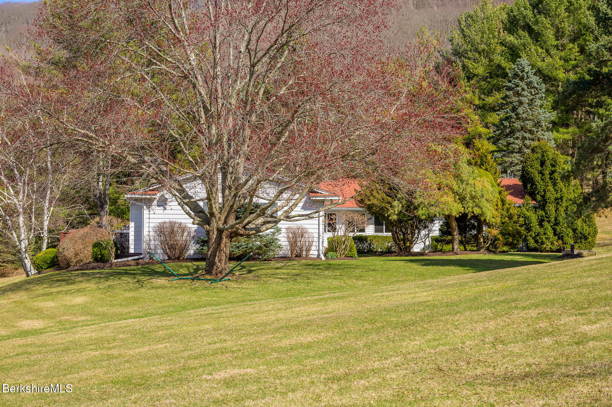523 Breezy Hill Rd, Hillsdale, New York image 49