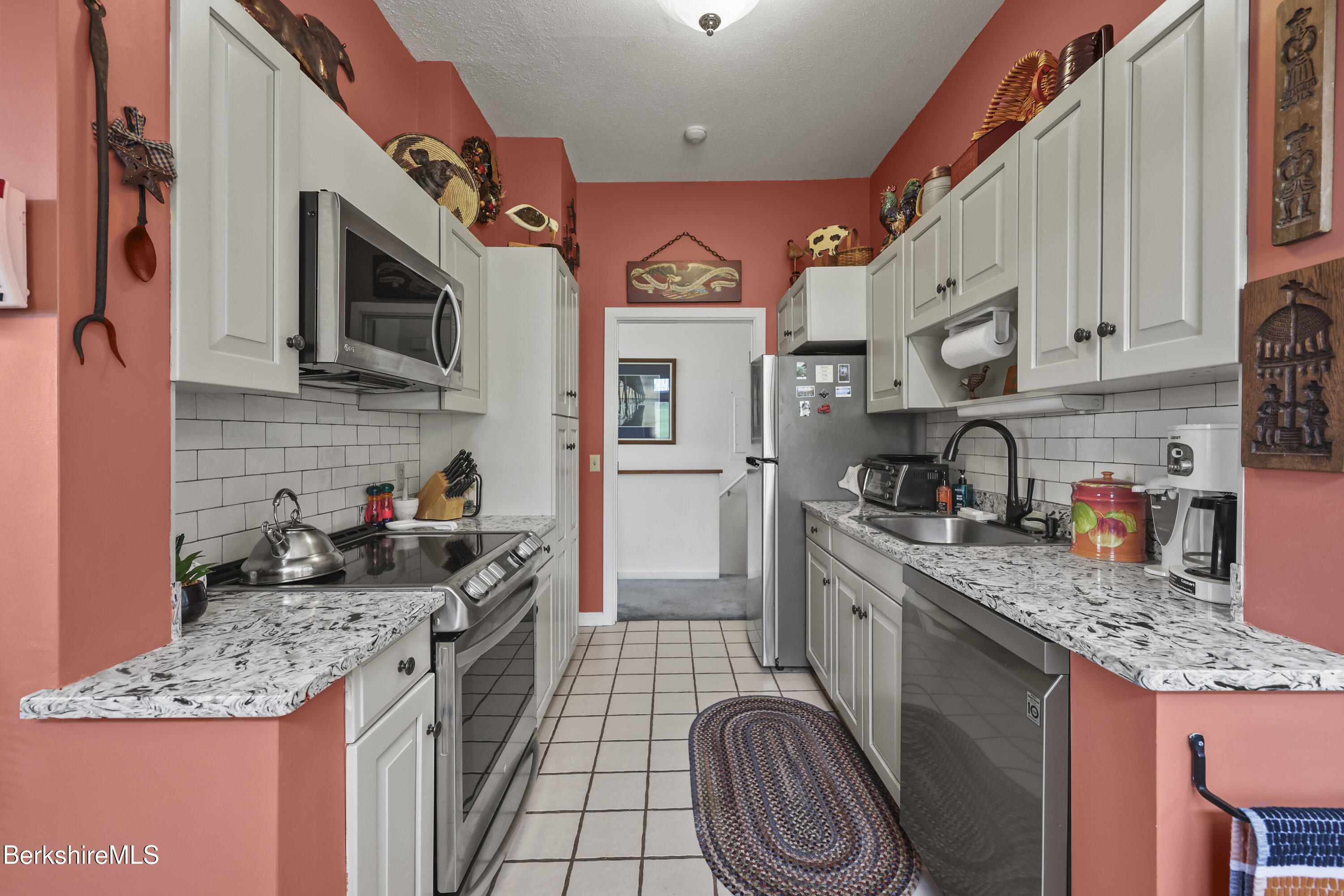 770 Summer St #3A, Lee, Massachusetts image 17