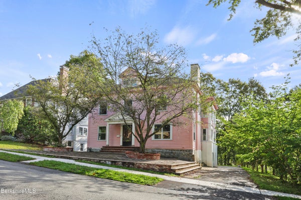 203 BARTLETT AVE, PITTSFIELD, MA 01201 - Image 130b7e5a0536dc19dfd6502fbd89891a/2106758062