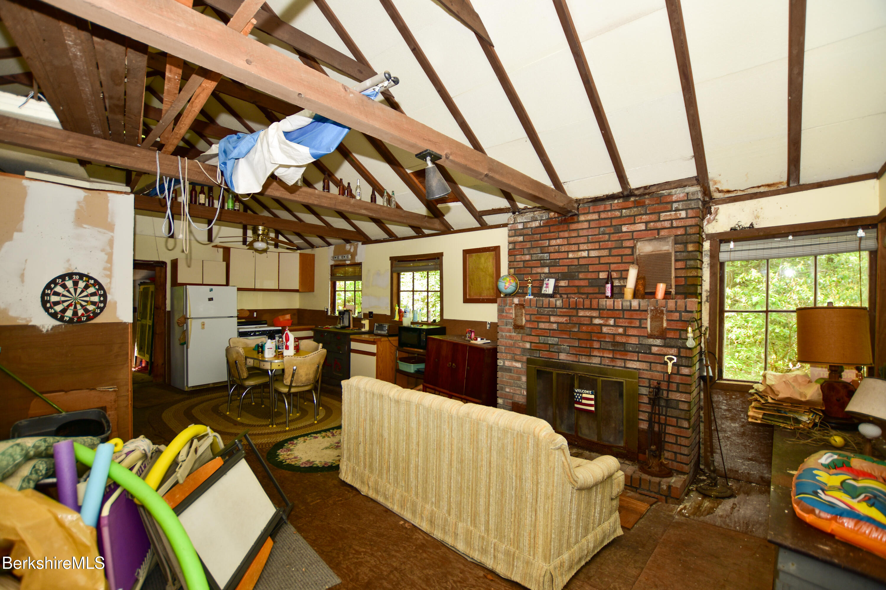 18 Osceola Dr, Becket, Massachusetts image 5