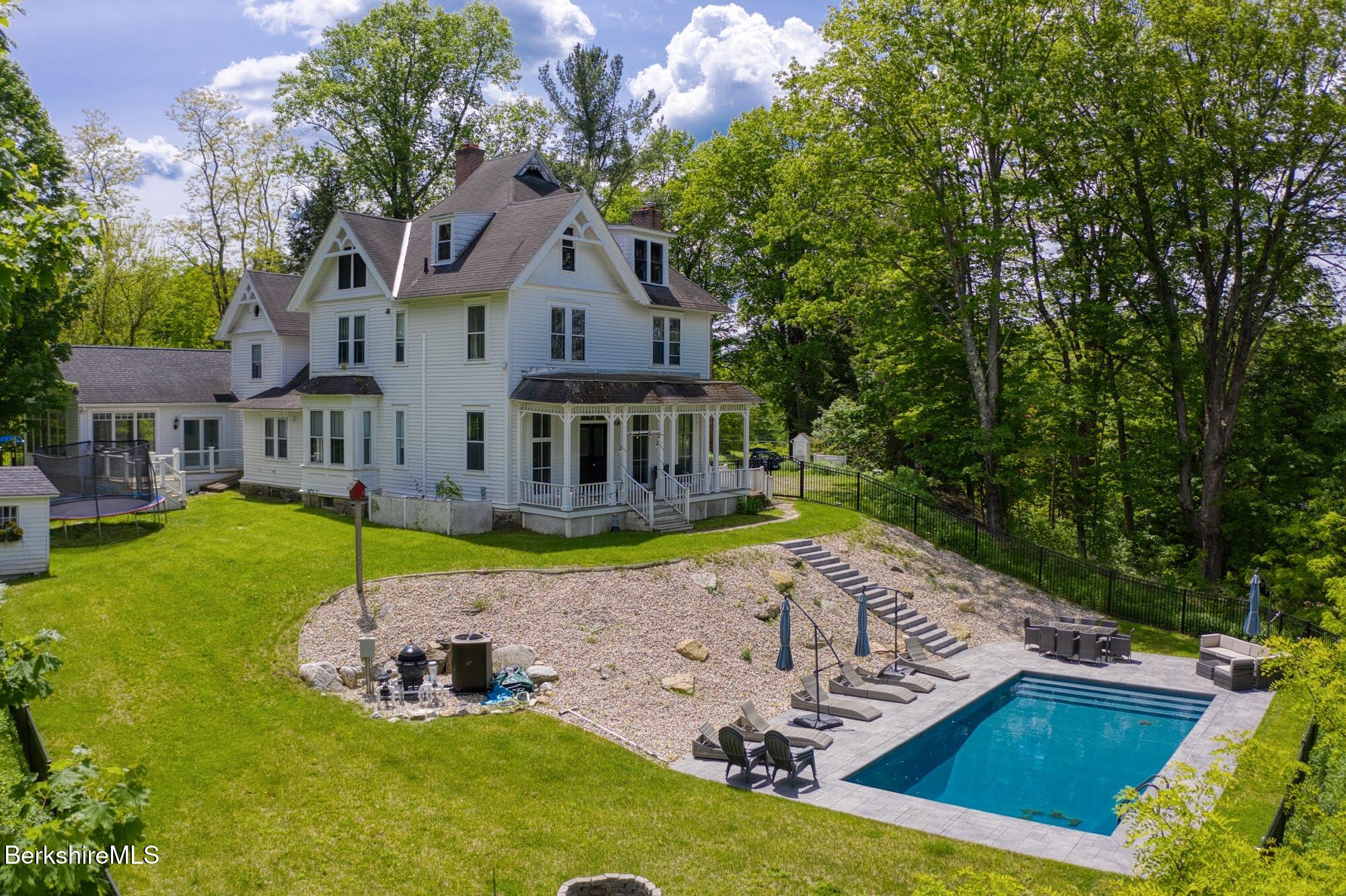 21 Stockbridge Rd, West Stockbridge, Massachusetts image 1
