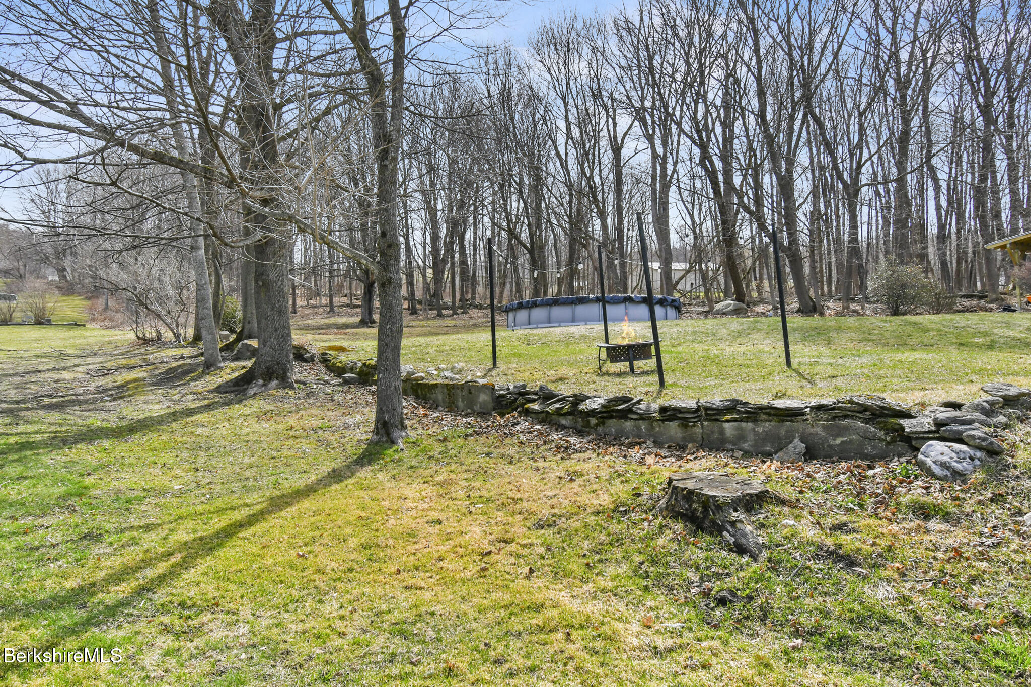 86 Orchard St, Adams, Massachusetts image 37