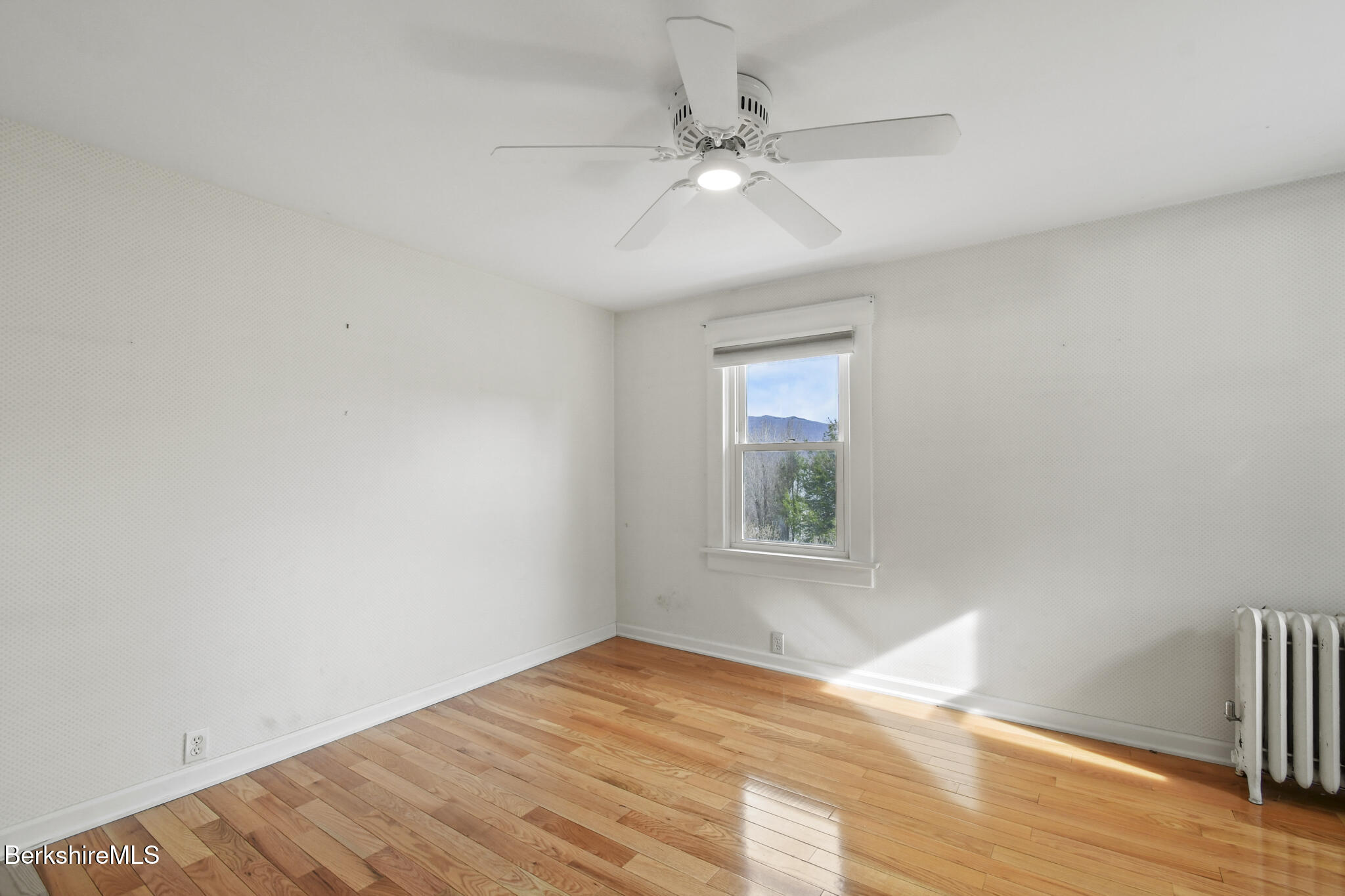 86 Orchard St, Adams, Massachusetts image 19
