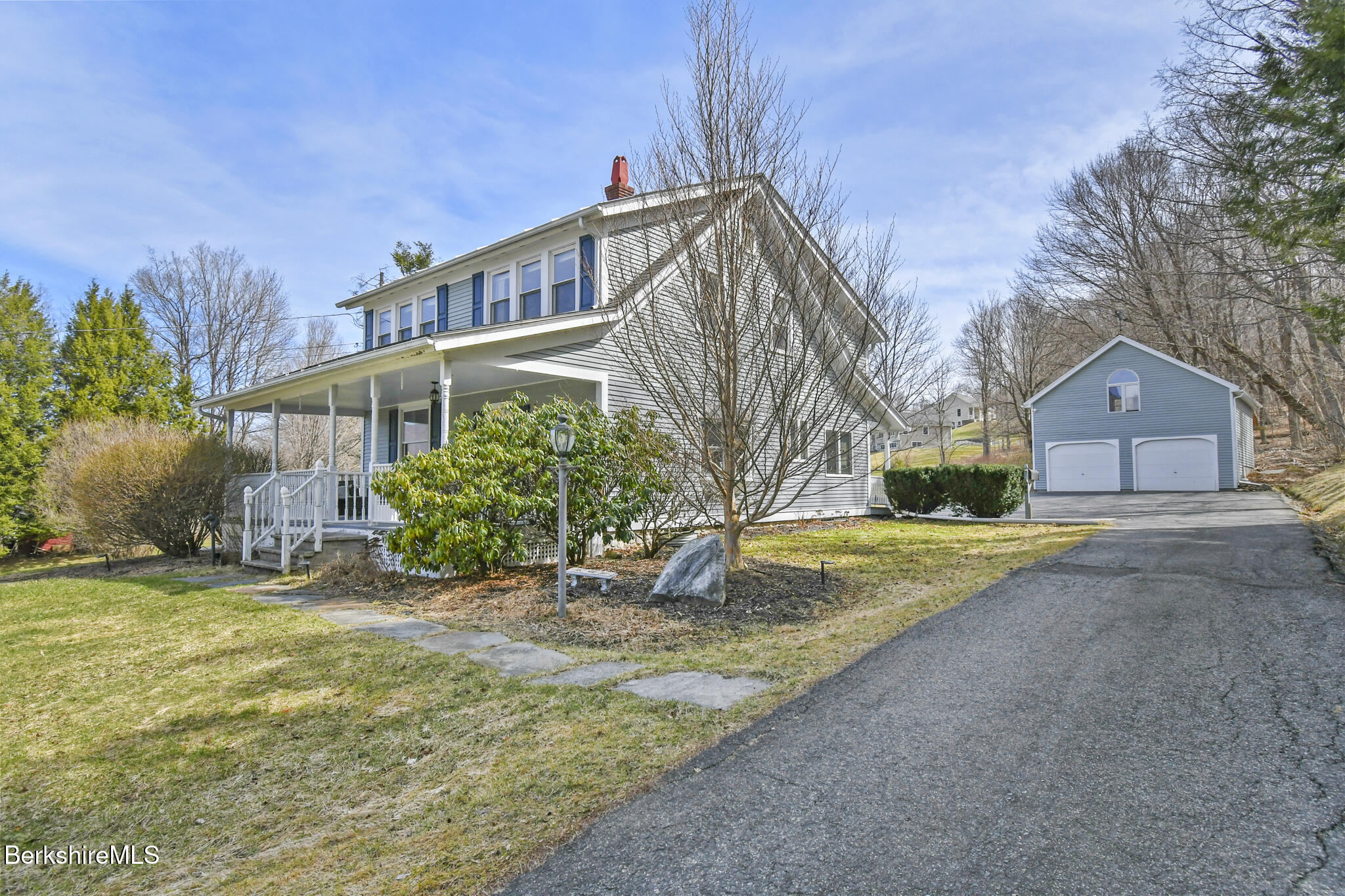 86 Orchard St, Adams, Massachusetts image 4