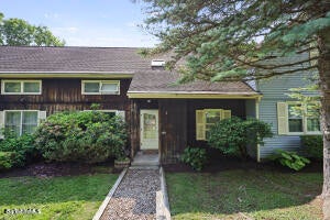 Condo For Sale - 1052 Beaver Pond Mdws<br/> Hancock, MA 01237