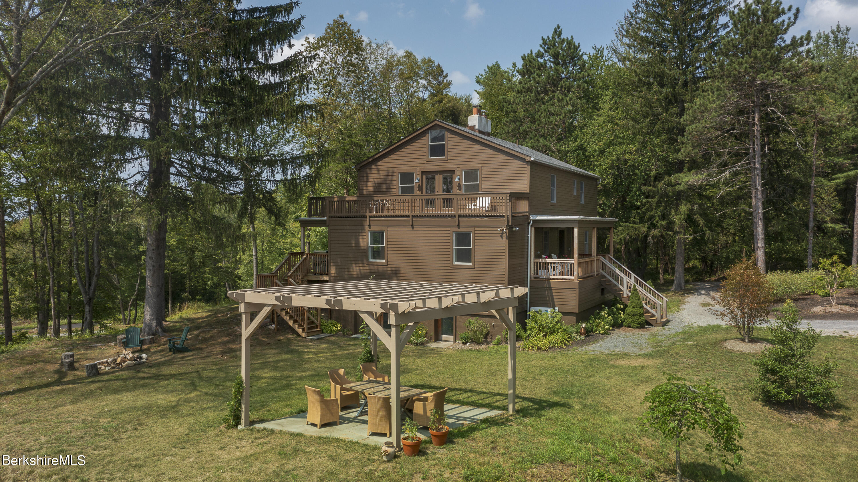 102 Black Bridge Rd, Livingston, New York image 1