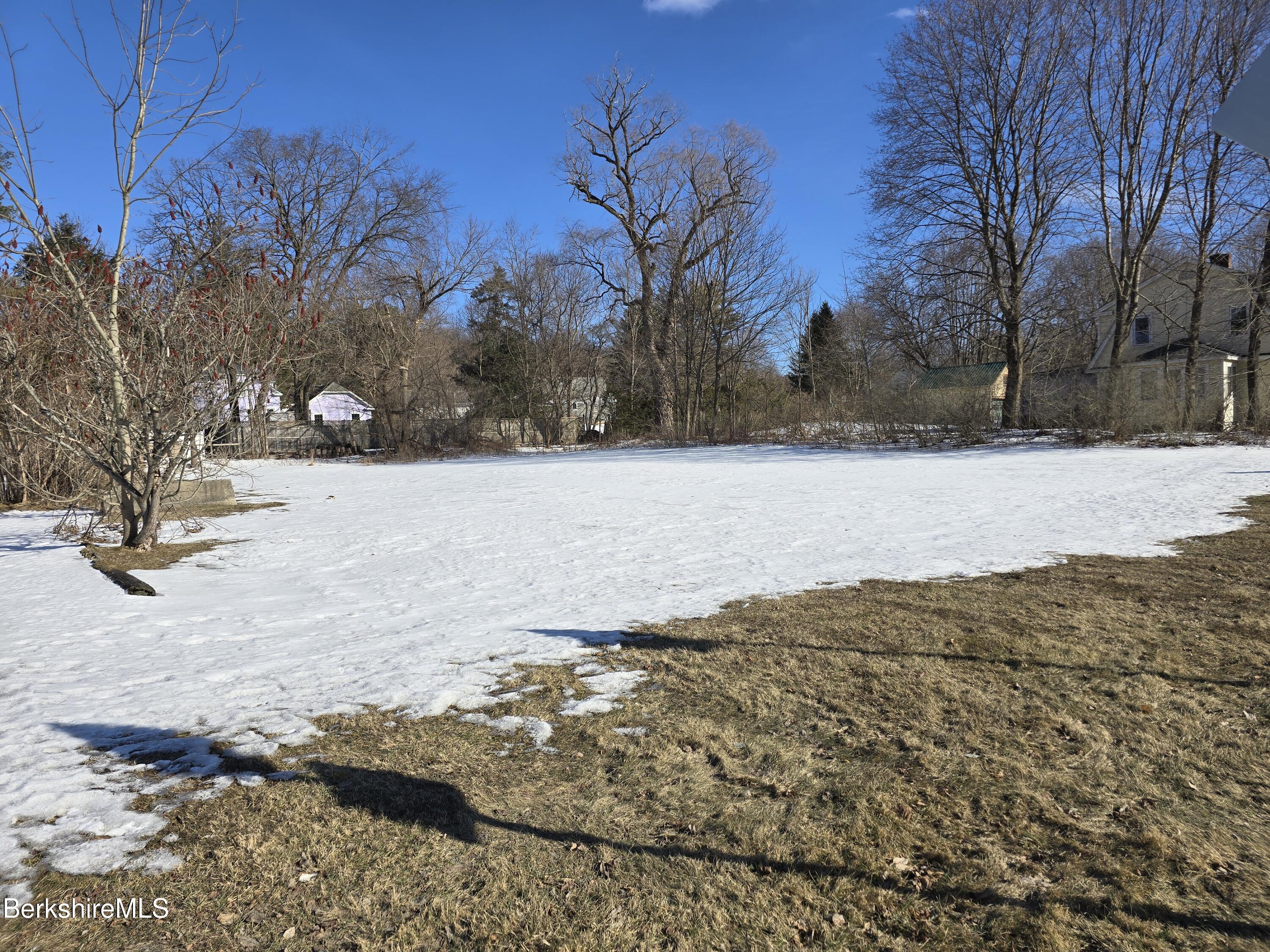 Simonds Rd, Williamstown, Massachusetts image 3