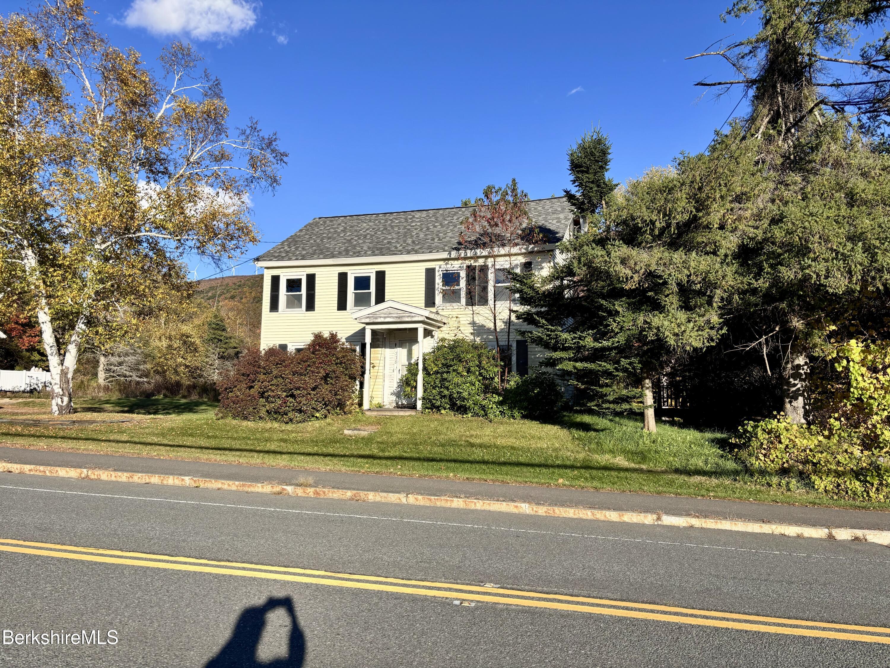 738 River Rd, Clarksburg, Massachusetts image 2