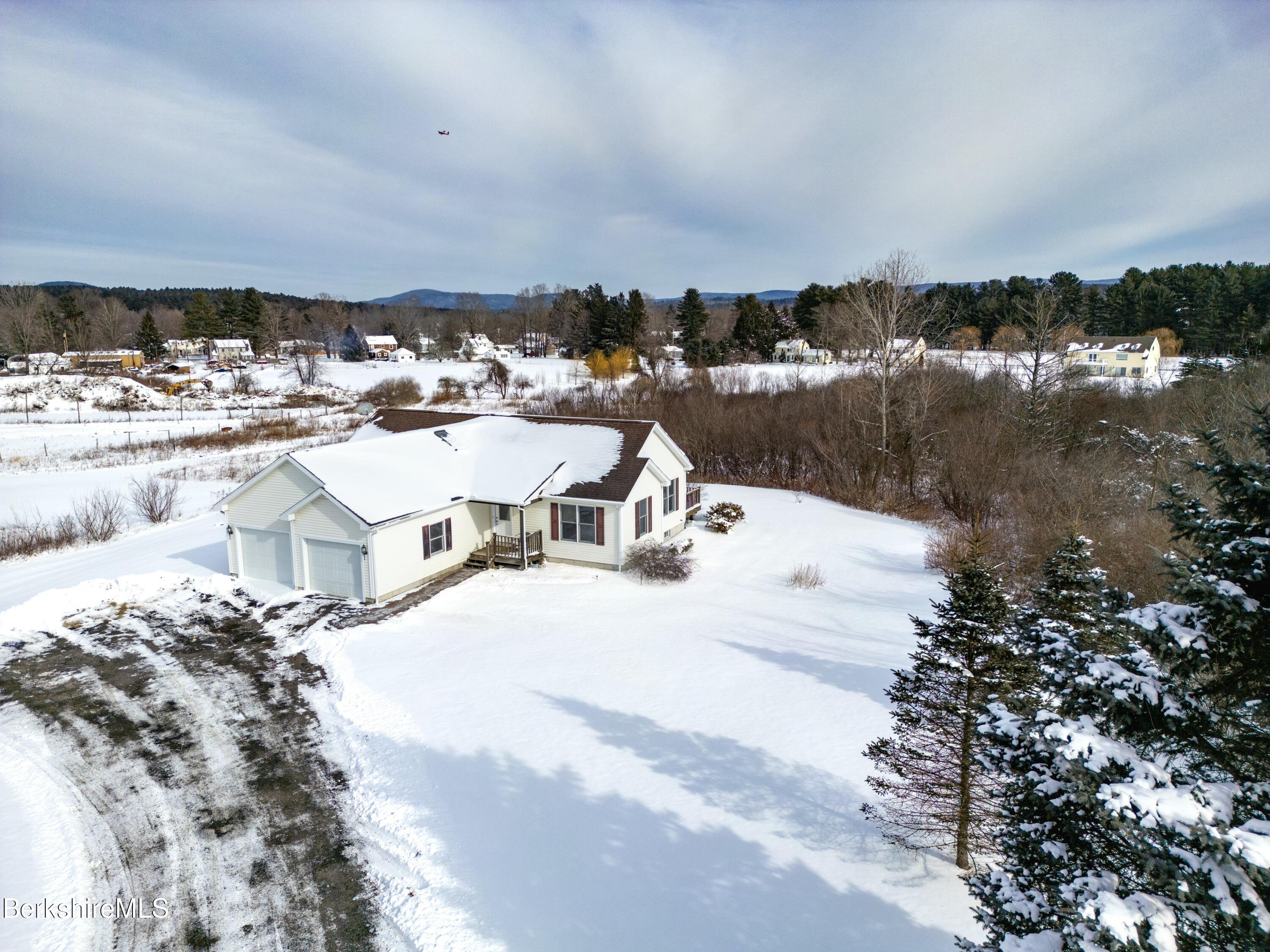 90 Creamery Rd, Egremont, Massachusetts image 2