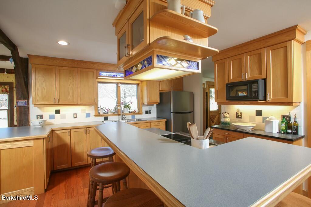 310 S River Rd, Charlemont, Massachusetts image 9