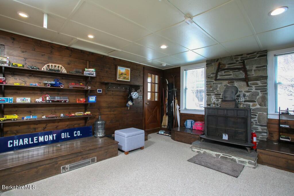 310 S River Rd, Charlemont, Massachusetts image 22